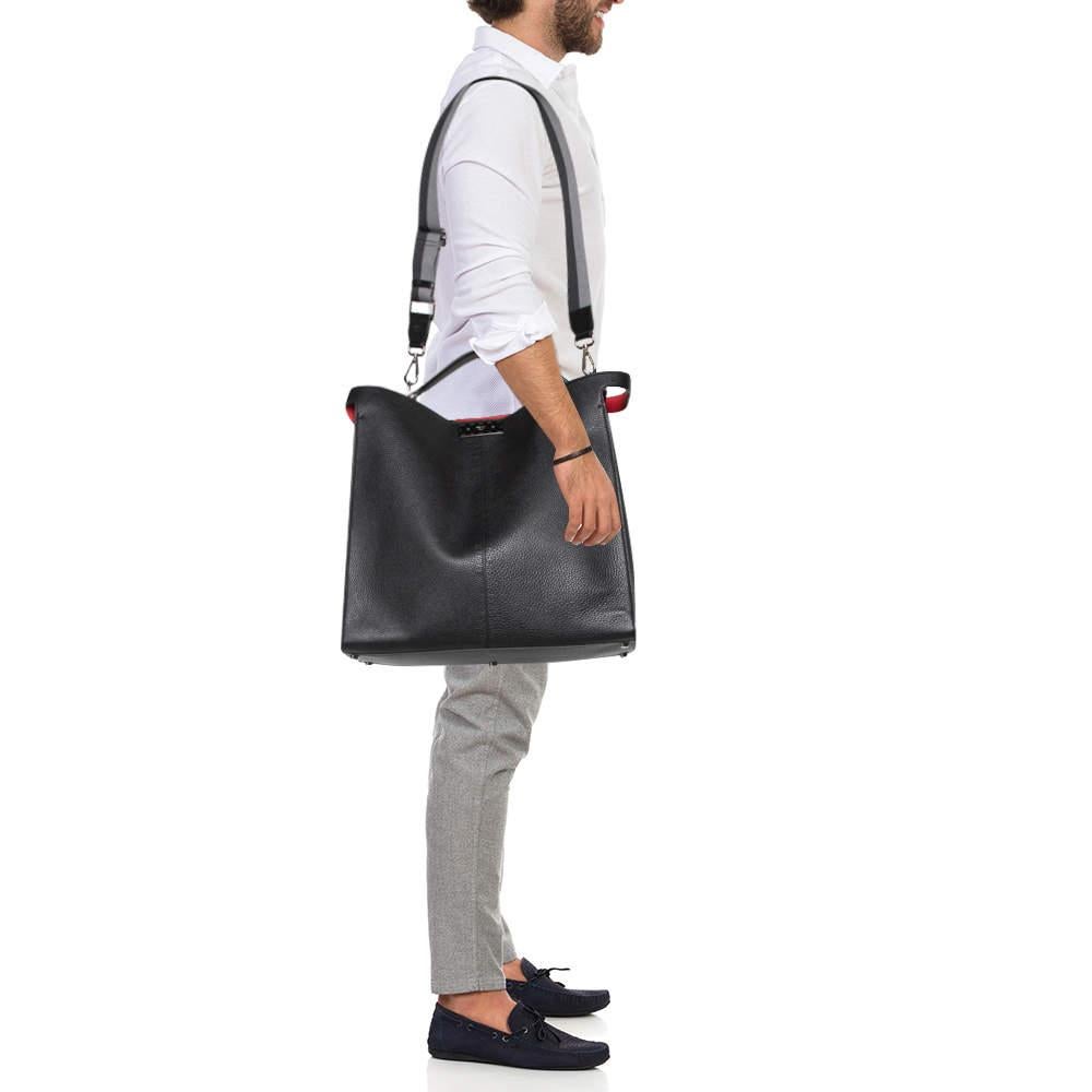 Fendi Black Leather Regular Peekaboo X Lite Top Handle Bag For Sale 10