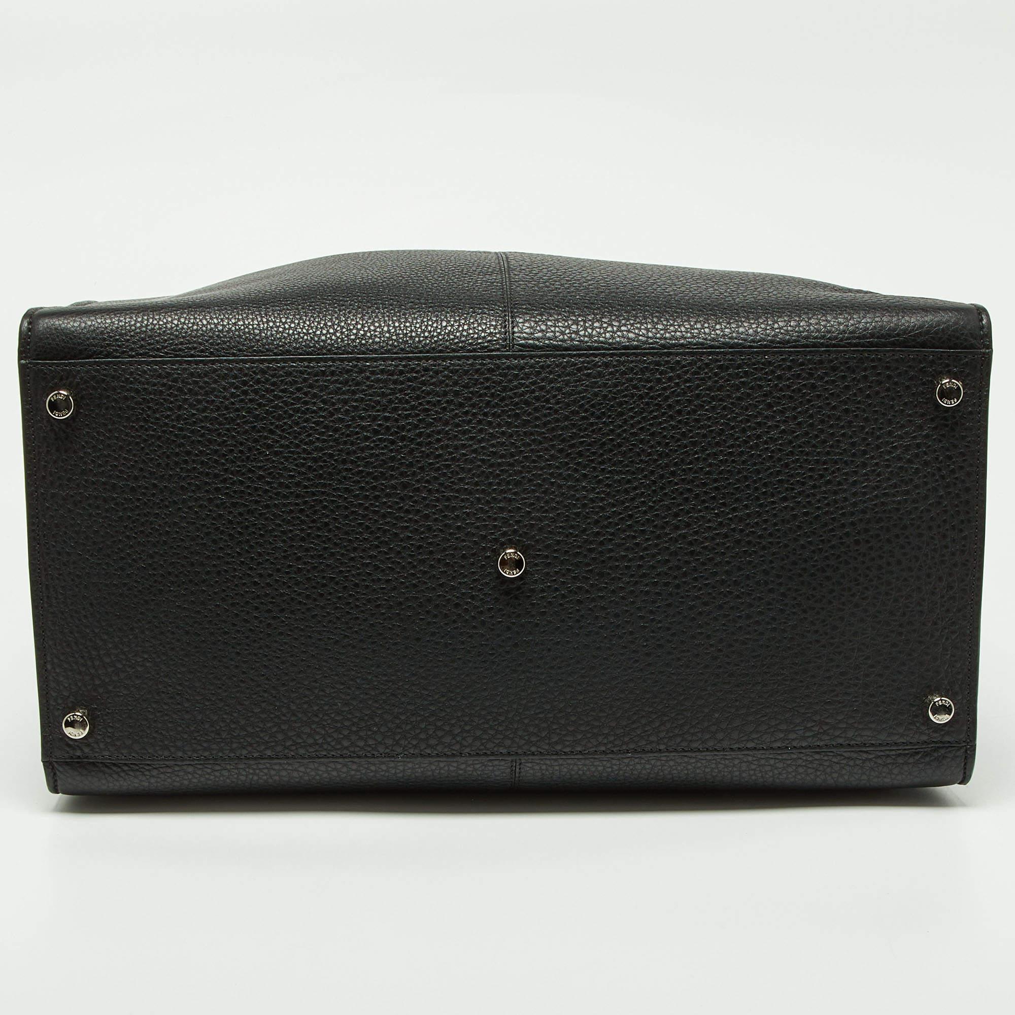 Fendi Black Leather Regular Peekaboo X Lite Top Handle Bag For Sale 5