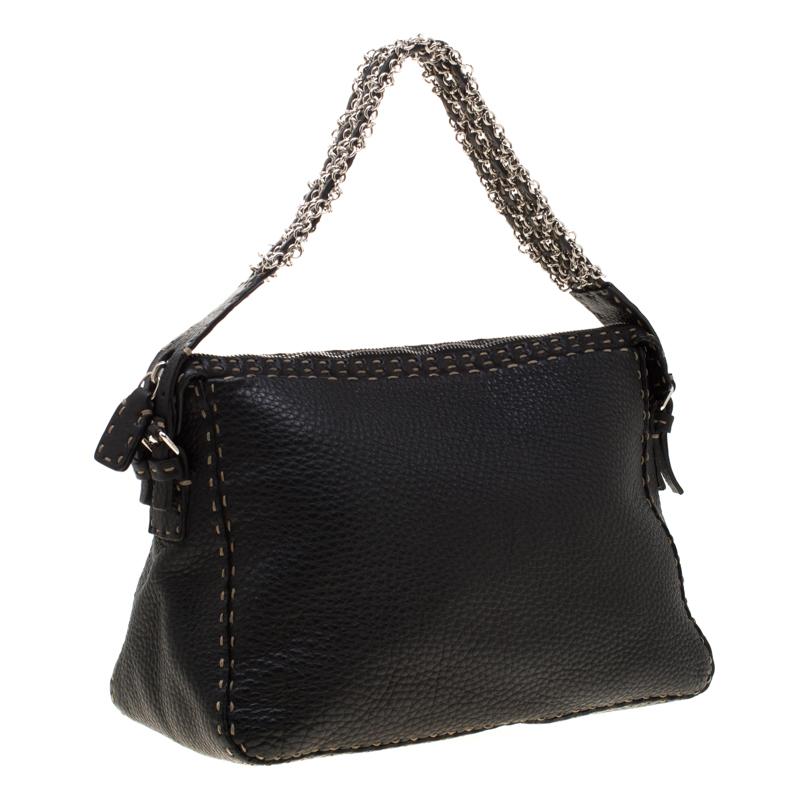 Fendi Black Leather Shoulder Bag In Good Condition In Dubai, Al Qouz 2