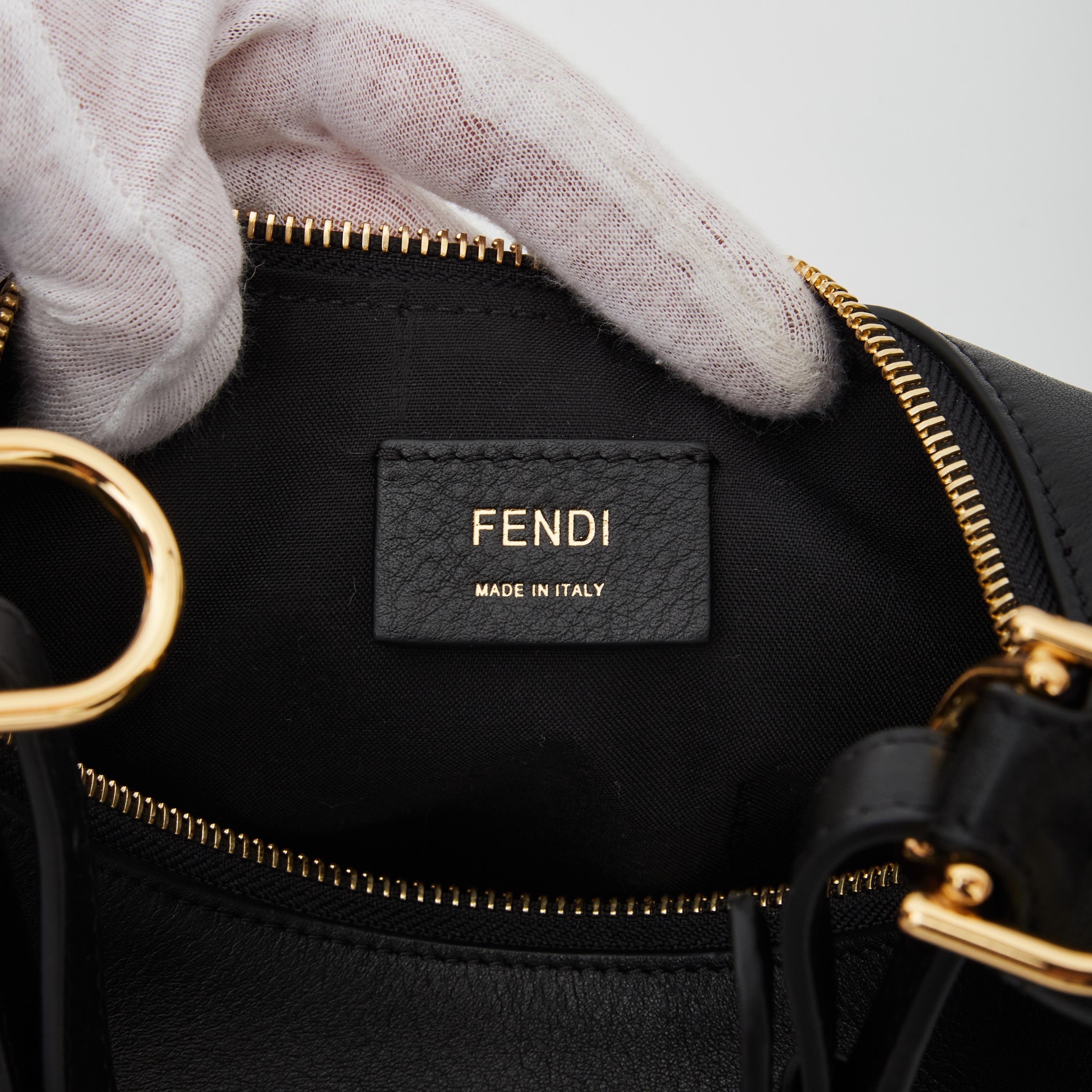 Fendi Black Leather Small Croissant Fendigraphy Hobo Bag Small In Excellent Condition In Montreal, Quebec