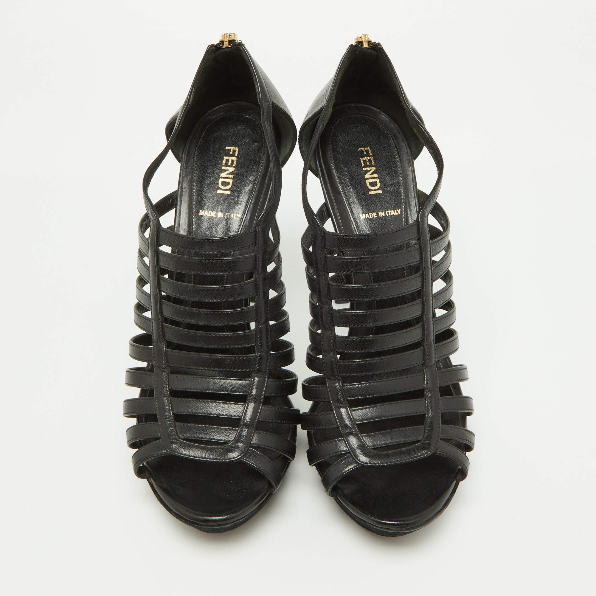 Fendi Black Leather Strappy Platform Sandals Size 39.5 In Good Condition For Sale In Dubai, Al Qouz 2