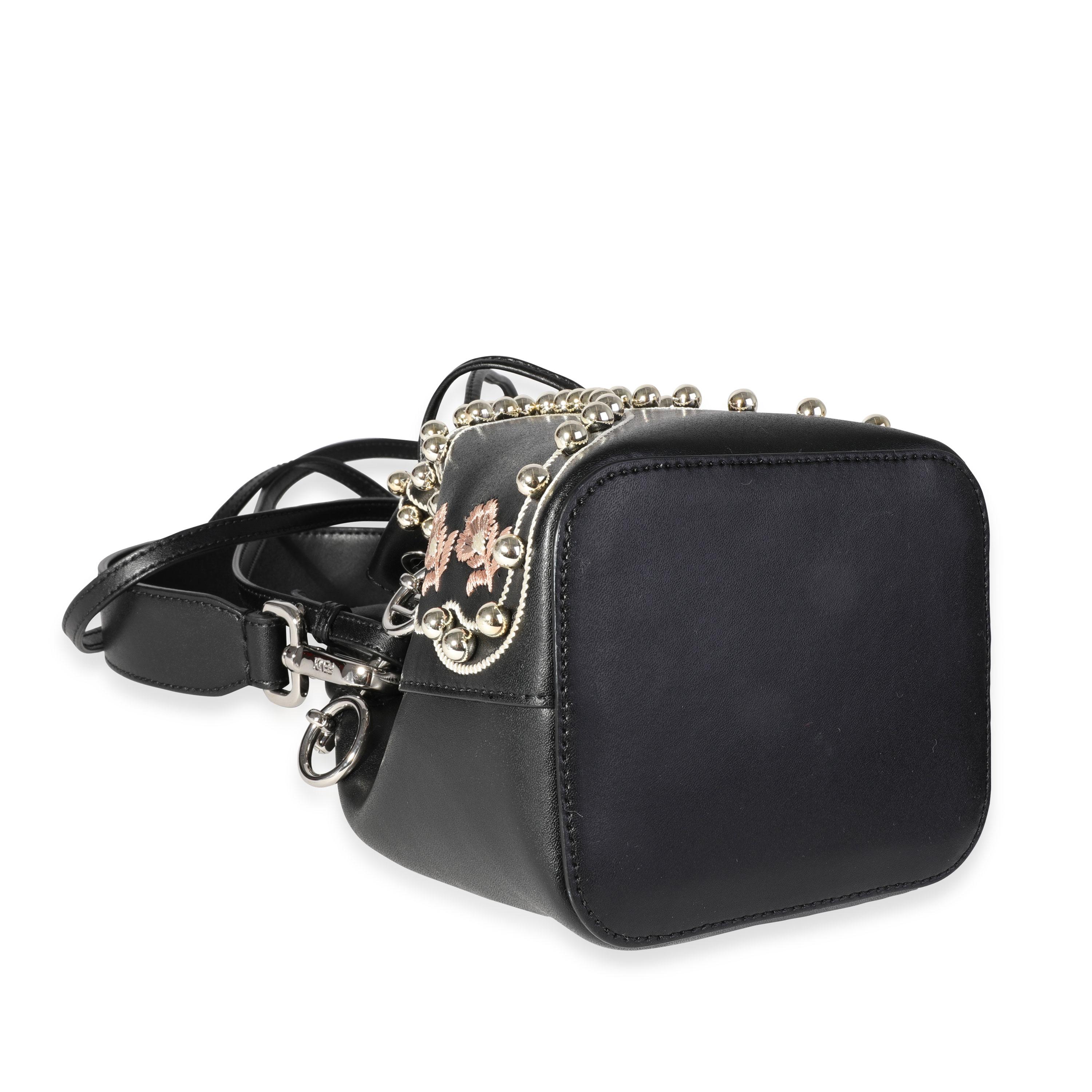 Fendi - Sac à dos Mon Tresor en cuir noir avec nœud clouté en vente 2