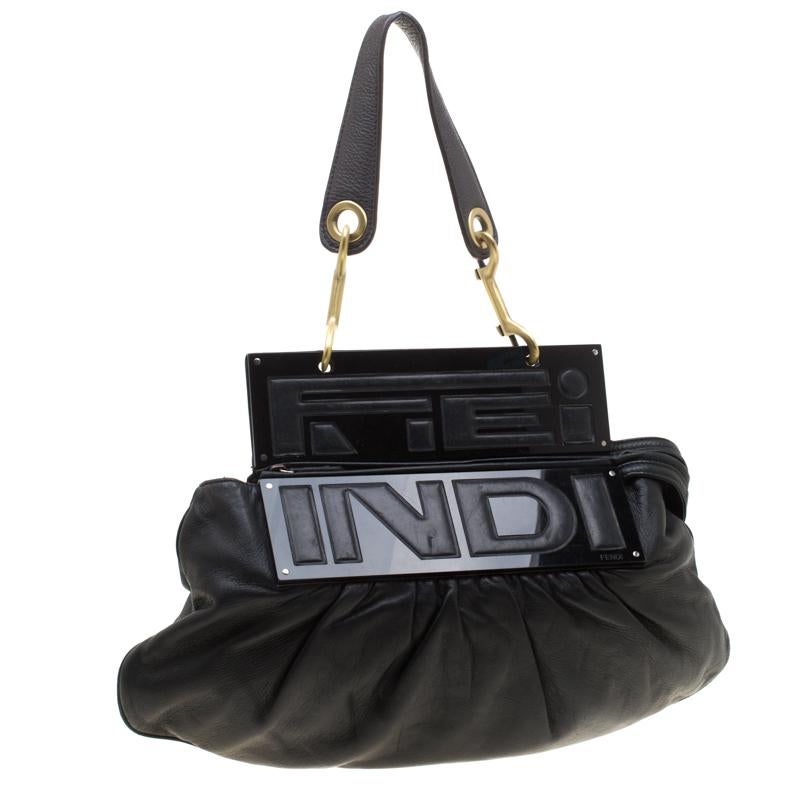 Fendi Black Leather To You Convertible Shoulder Bag In Good Condition In Dubai, Al Qouz 2