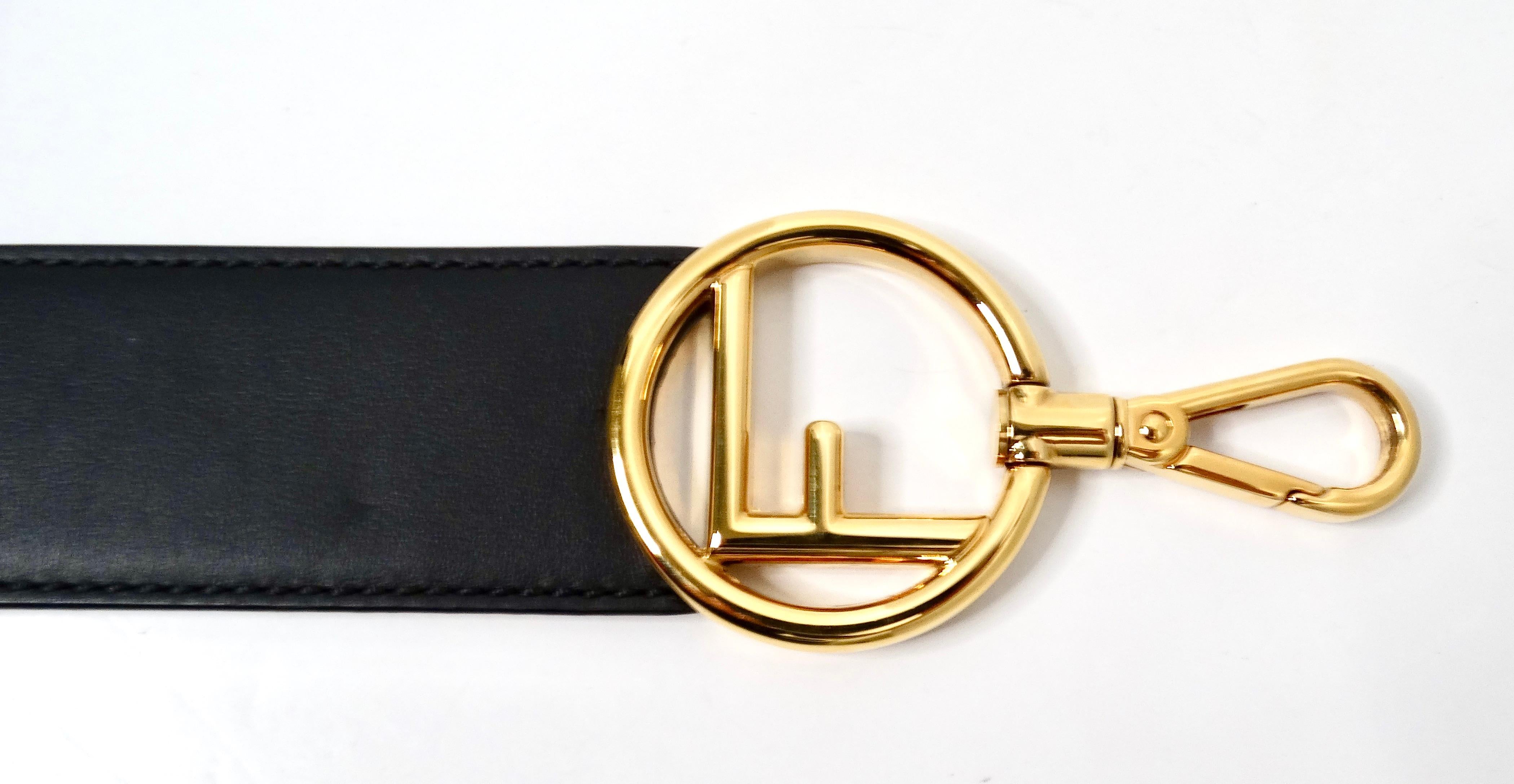 Fendi - Petit sac en cuir noir à logo bicolore - Bandoulière Bon état - En vente à Scottsdale, AZ