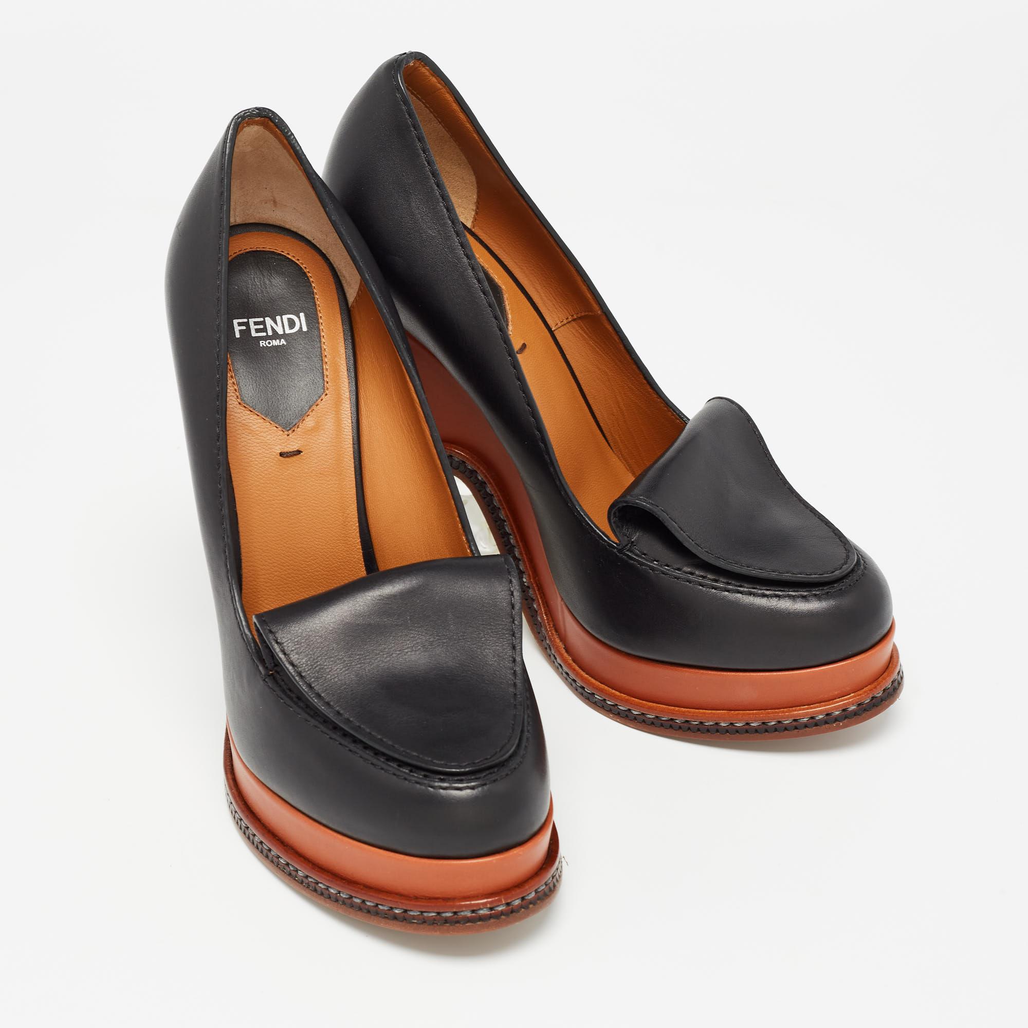 Fendi - Escarpins à talon compensé en cuir noir - Taille 36 Bon état - En vente à Dubai, Al Qouz 2
