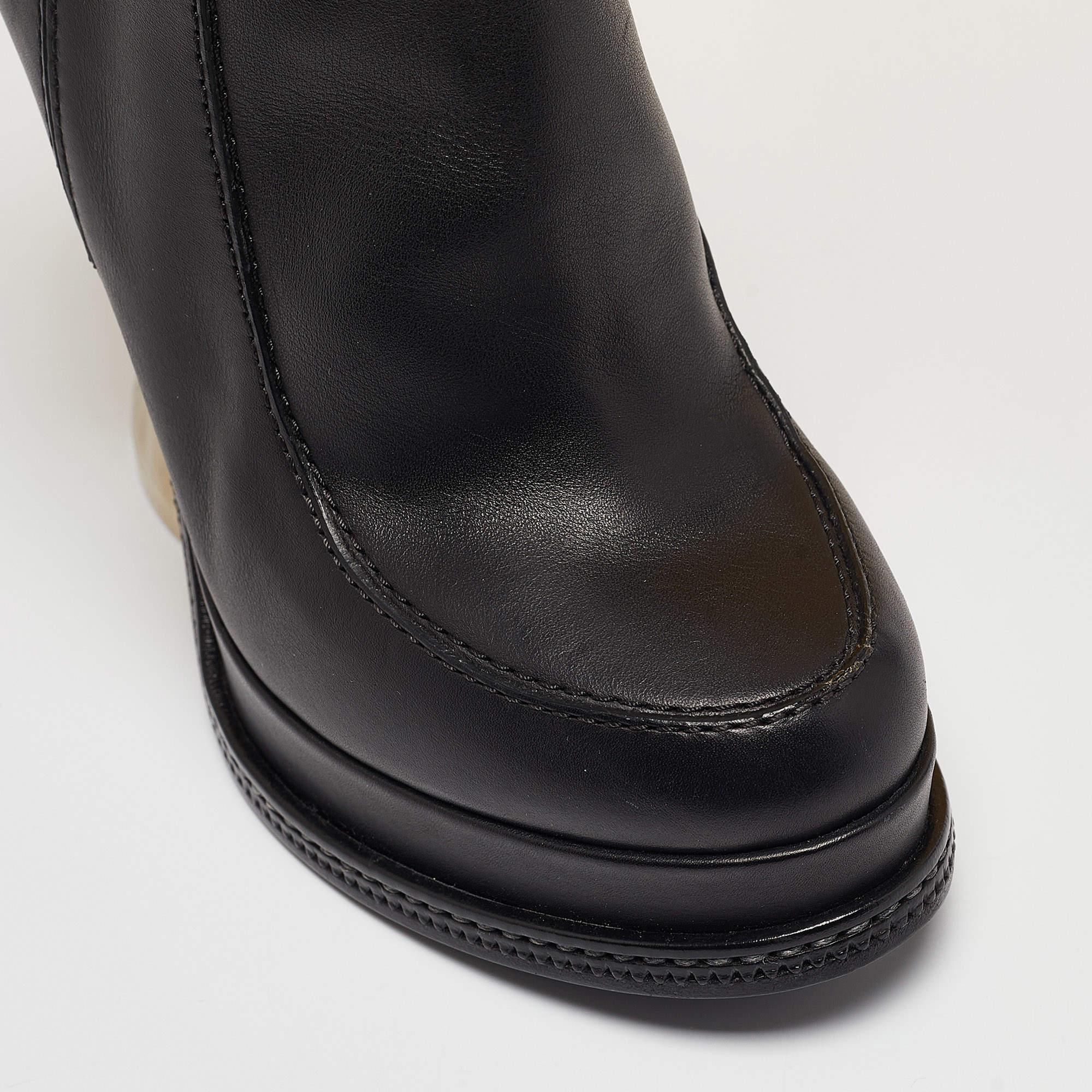 Fendi - Bottes en cuir noir avec fermeture éclair - Taille 36 en vente 3