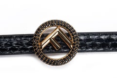 Fendi Bracelet en lézard noir avec logo F