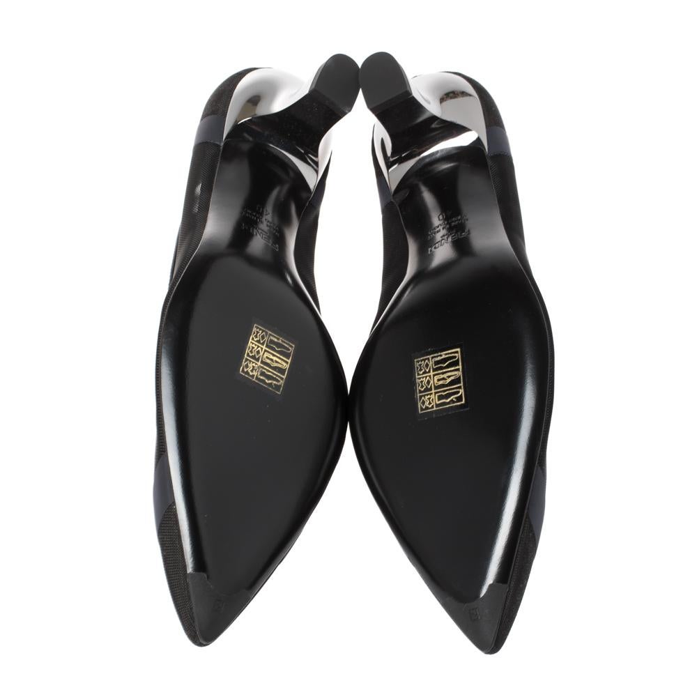 Fendi Black Mesh And Blue Leather Trim Colibri Pointed Toe Pumps Size 40 In New Condition In Dubai, Al Qouz 2