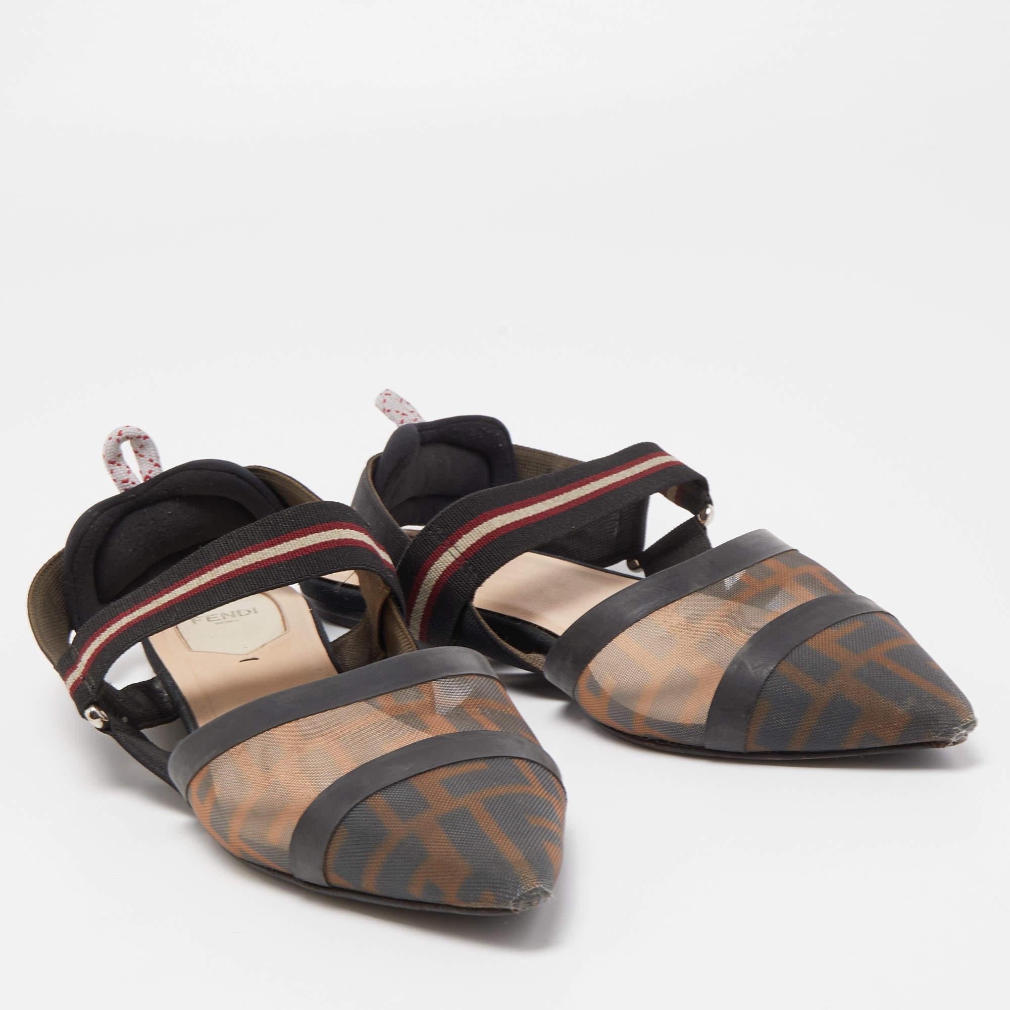Fendi Black Mesh and Fabric Colibri Slingback Flat Sandals Size 40 In Good Condition In Dubai, Al Qouz 2