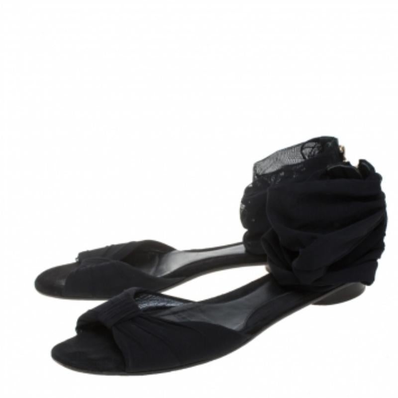 Fendi Schwarz Mesh und Wildleder Schleife offener Zeh flache Sandalen Größe 38.5 im Angebot 2