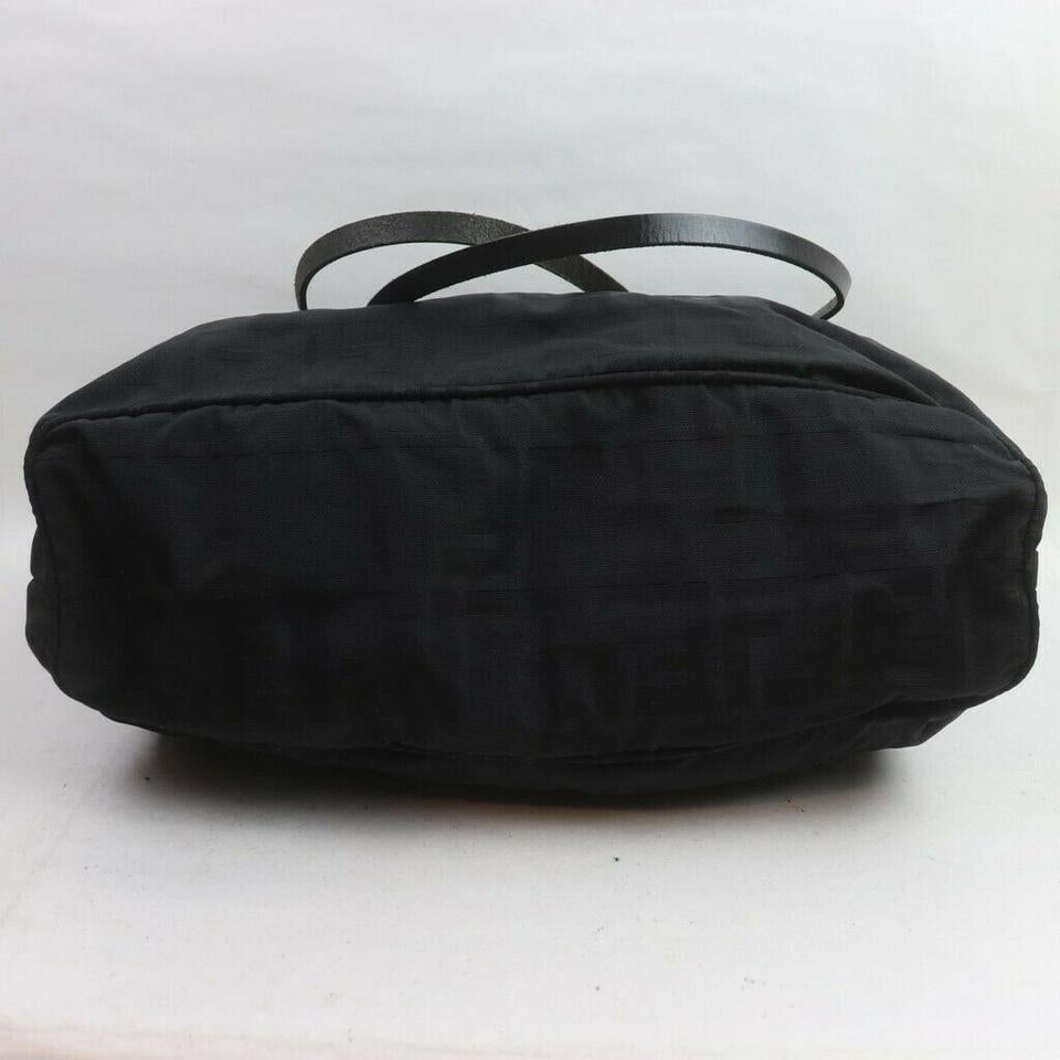 Fendi Black Monogram FF Zucca Shopper Tote Bag 863411  In Good Condition For Sale In Dix hills, NY