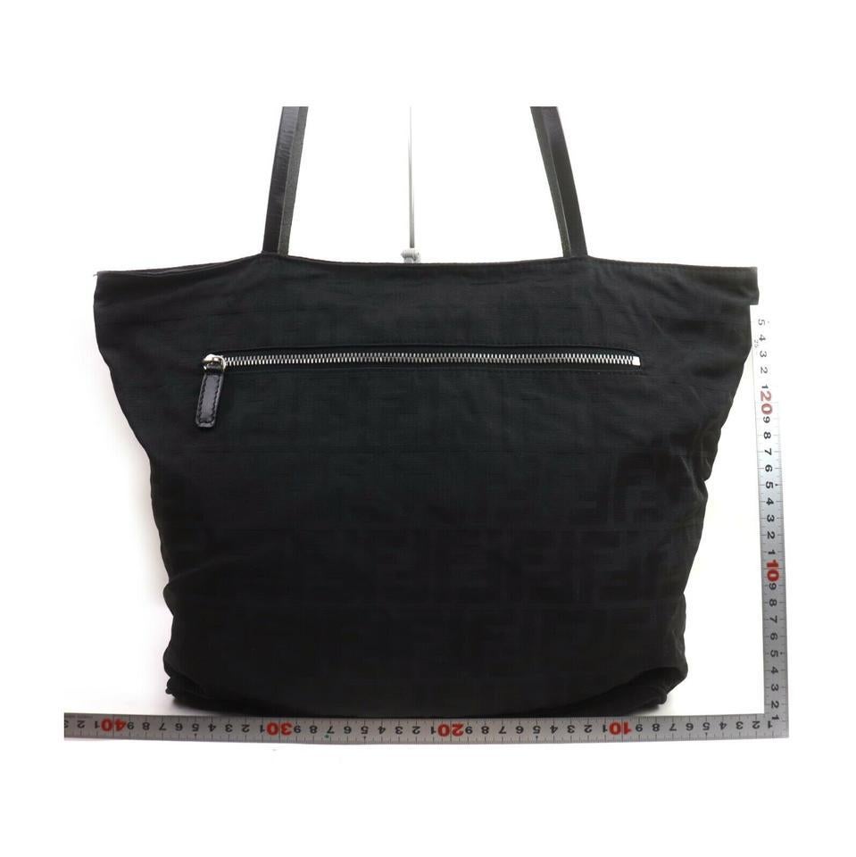 Fendi Noir Monogramme FF Zucca Shopper Tote Bag 863411  en vente 5