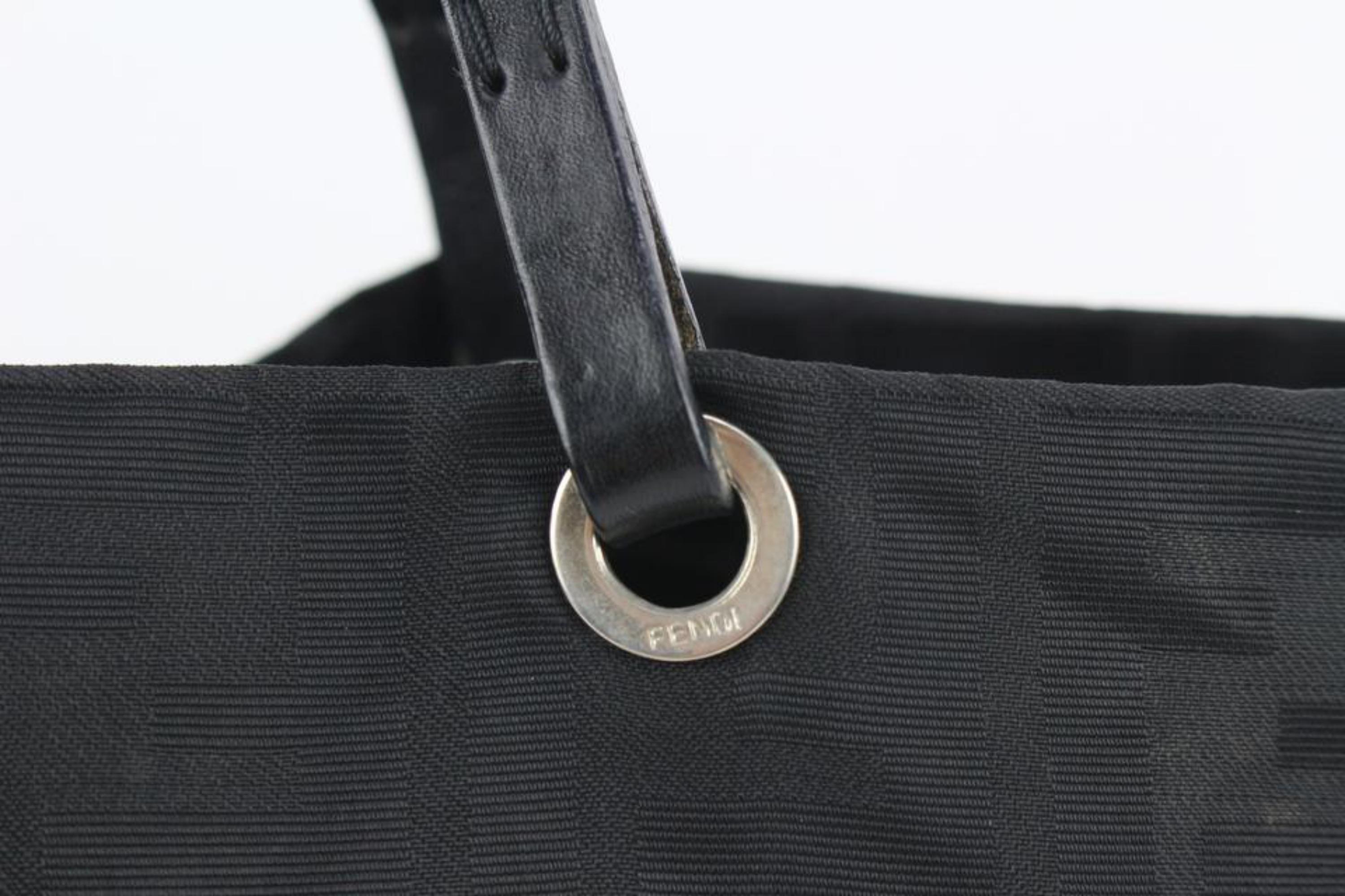 Fendi Black Monogram FF Zucca Tote Bag 115f8 In Good Condition In Dix hills, NY