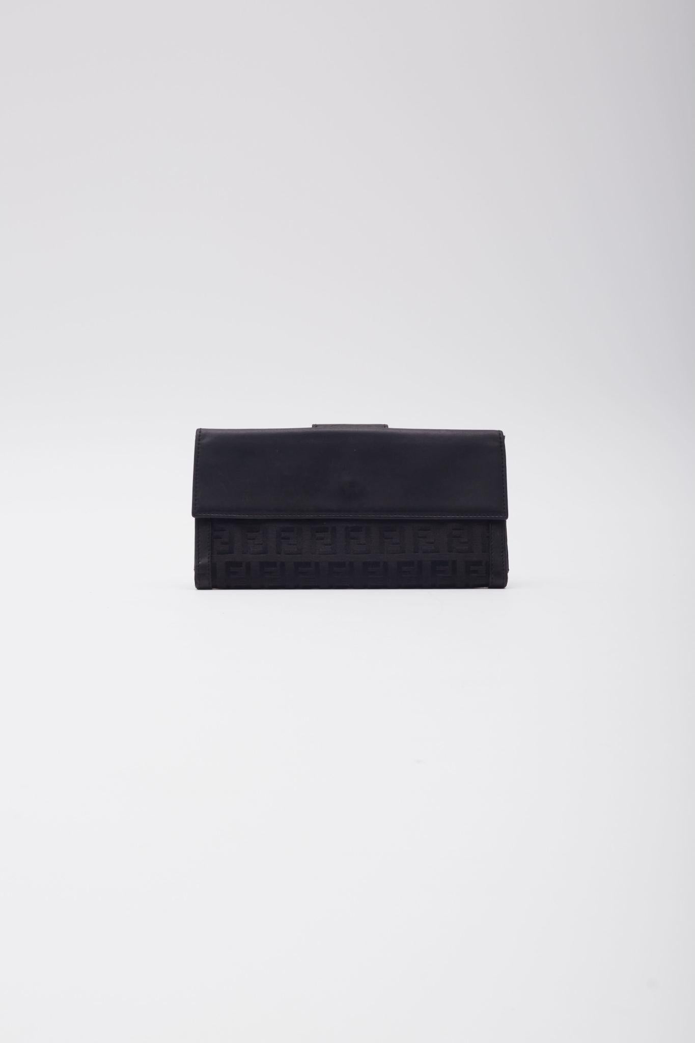Fendi Black Monogram Zucca Fold Wallet 8m0032 In Good Condition In Montreal, Quebec