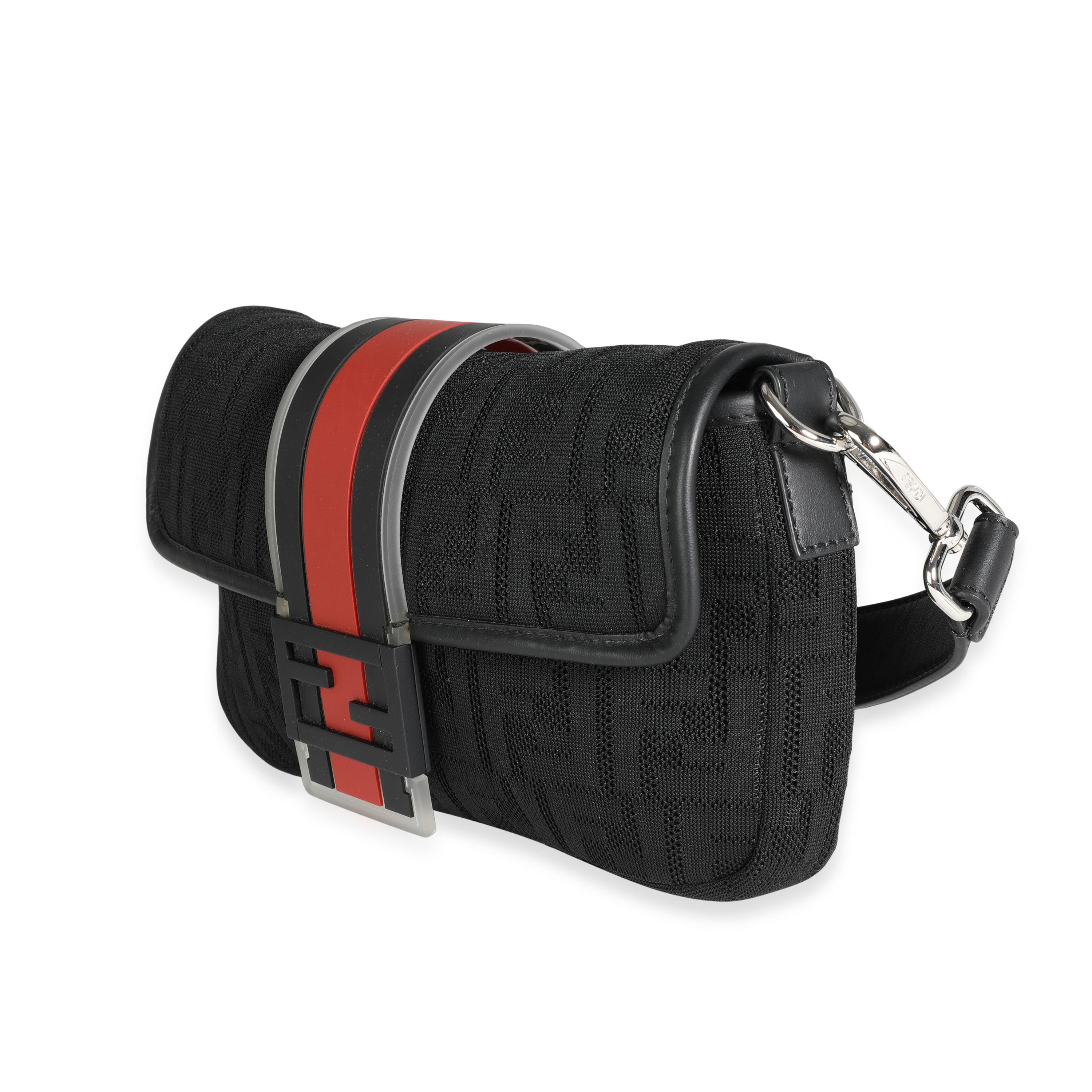 Women's or Men's Fendi Black Neoprene & Leather Baguette Messenger Bag For Sale