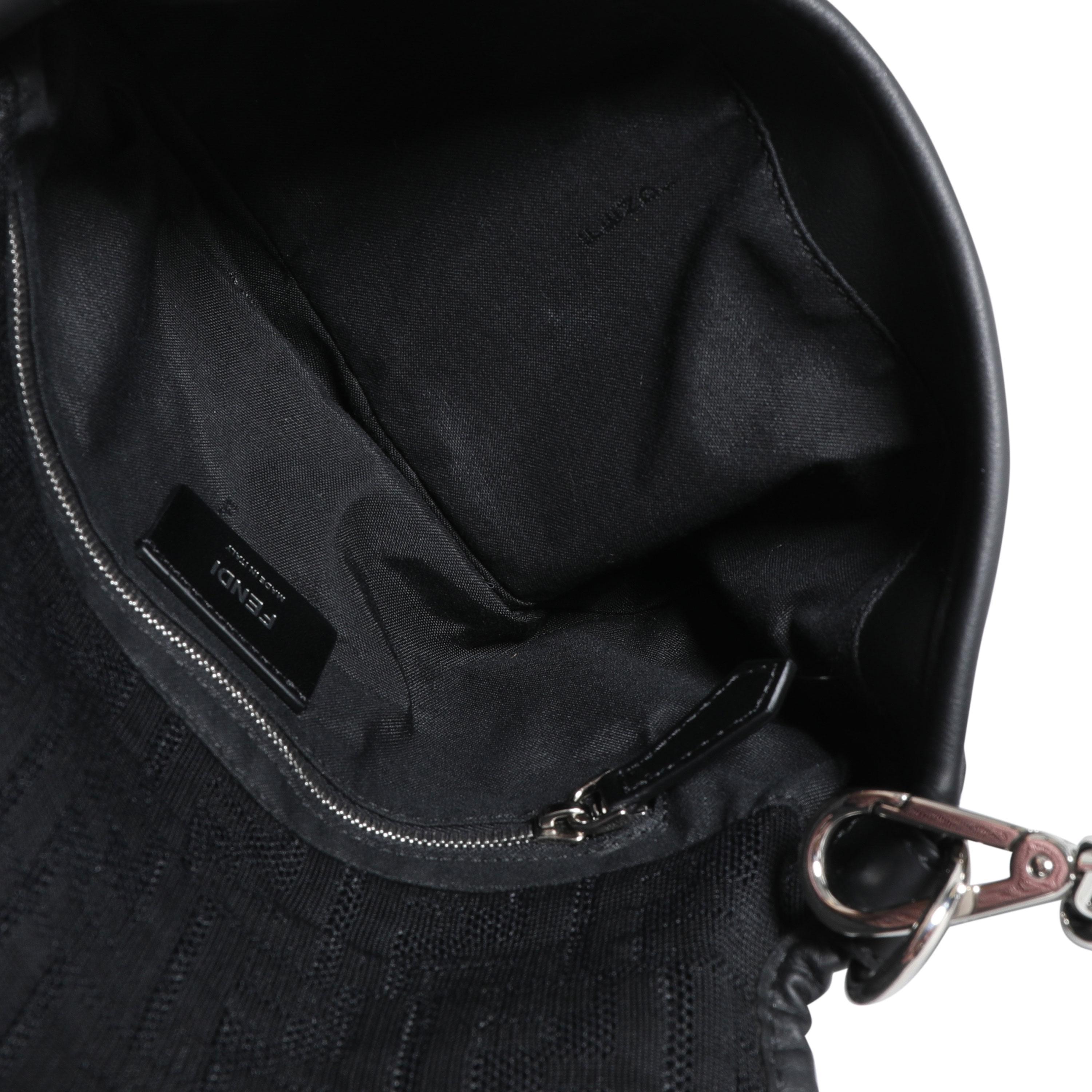 Fendi Black Neoprene & Leather Baguette Messenger Bag For Sale 2
