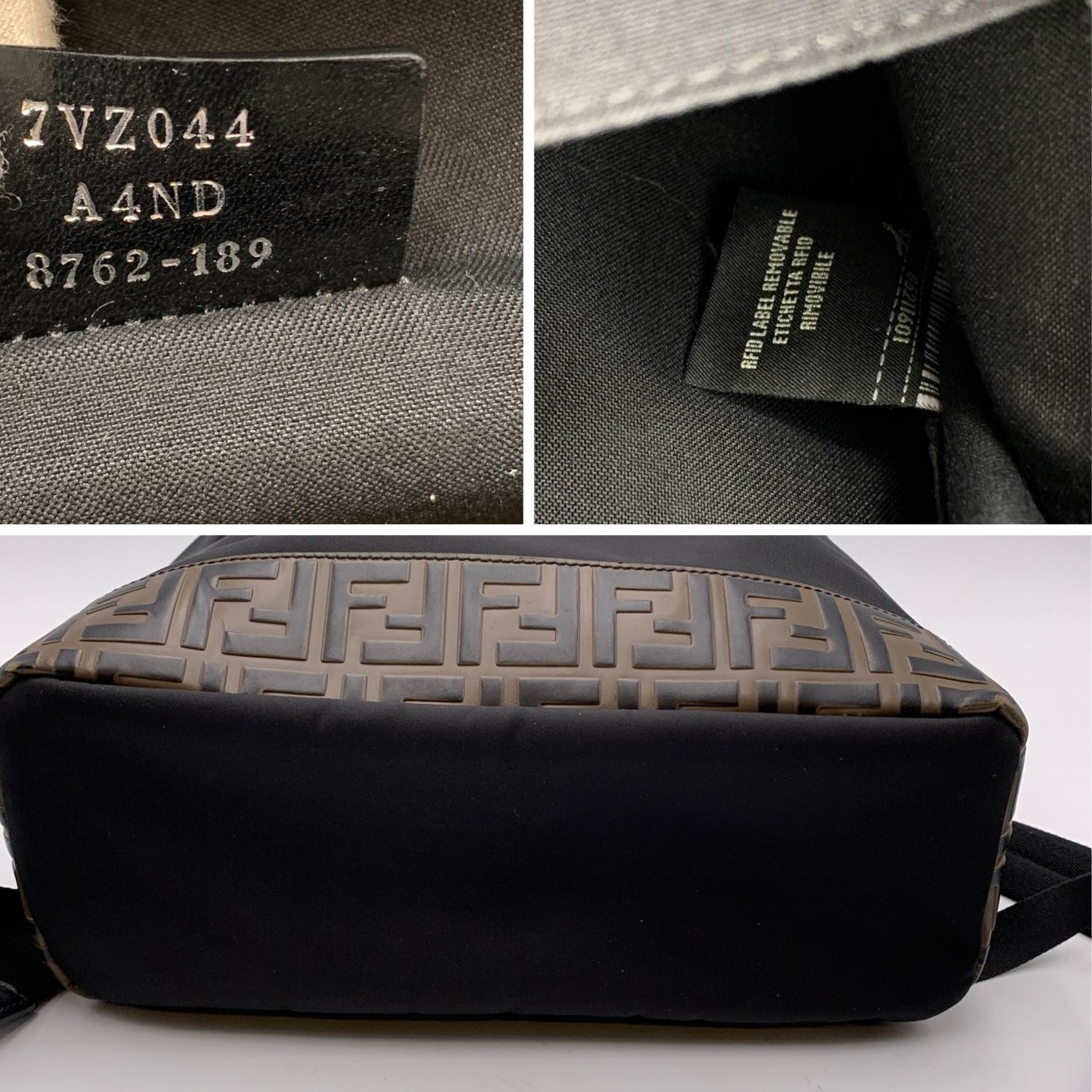 Fendi Santander-Rucksack aus schwarzem Nylon und Segeltuch mit Zucca-Besatz im Zustand „Hervorragend“ in Rome, Rome
