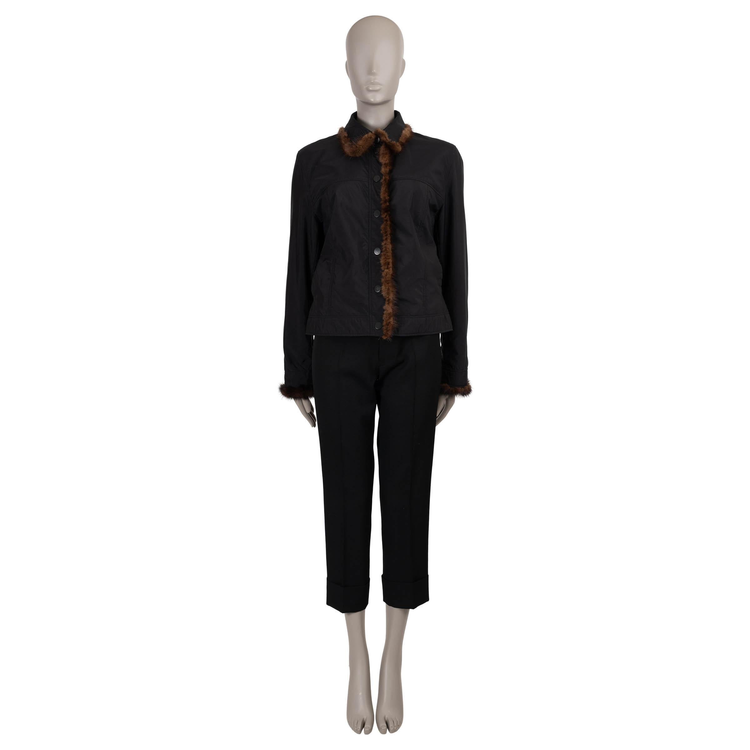 FENDI black nylon FUR TRIM WINDBREAKER Jacket 46 L In Excellent Condition For Sale In Zürich, CH