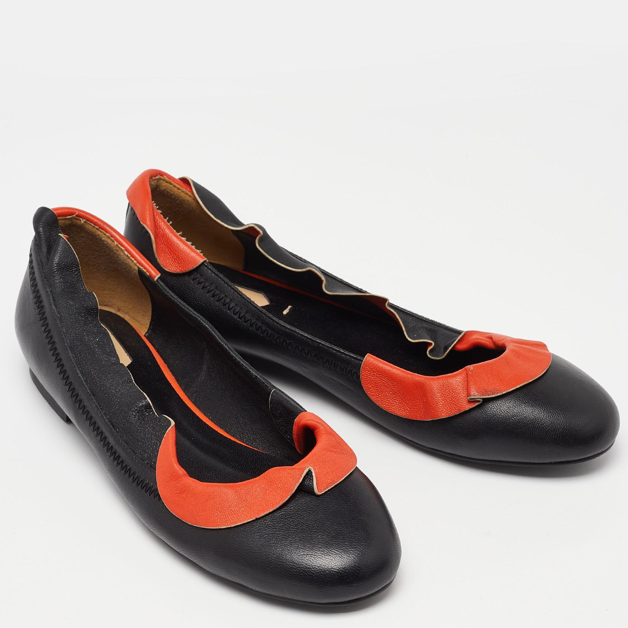 Women's Fendi Black/Orange Leather Ruffle Trim Ballet Flats Size 39