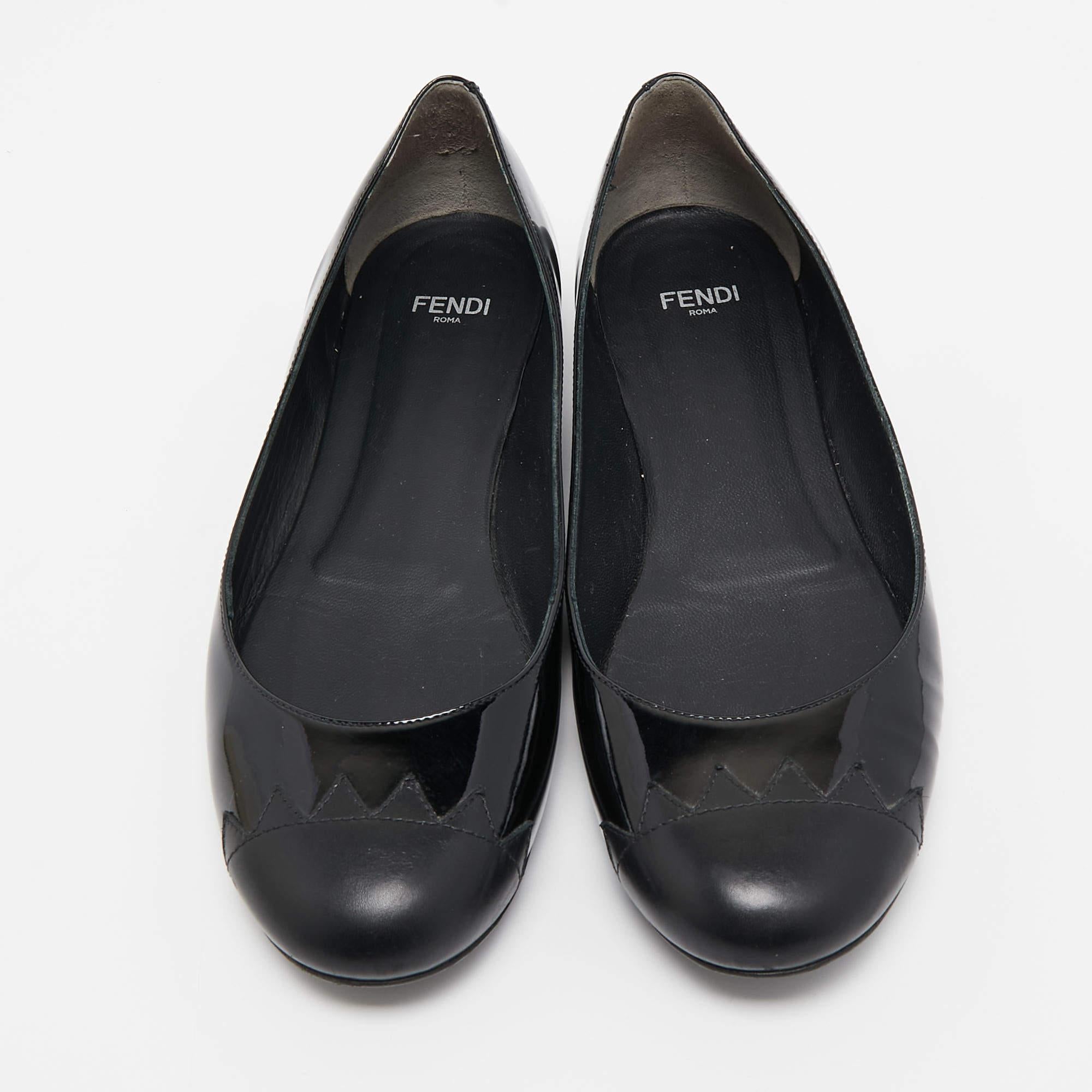 Women's Fendi Black Patent Leather Cap Toe Ballet Flats Size 37.5 For Sale