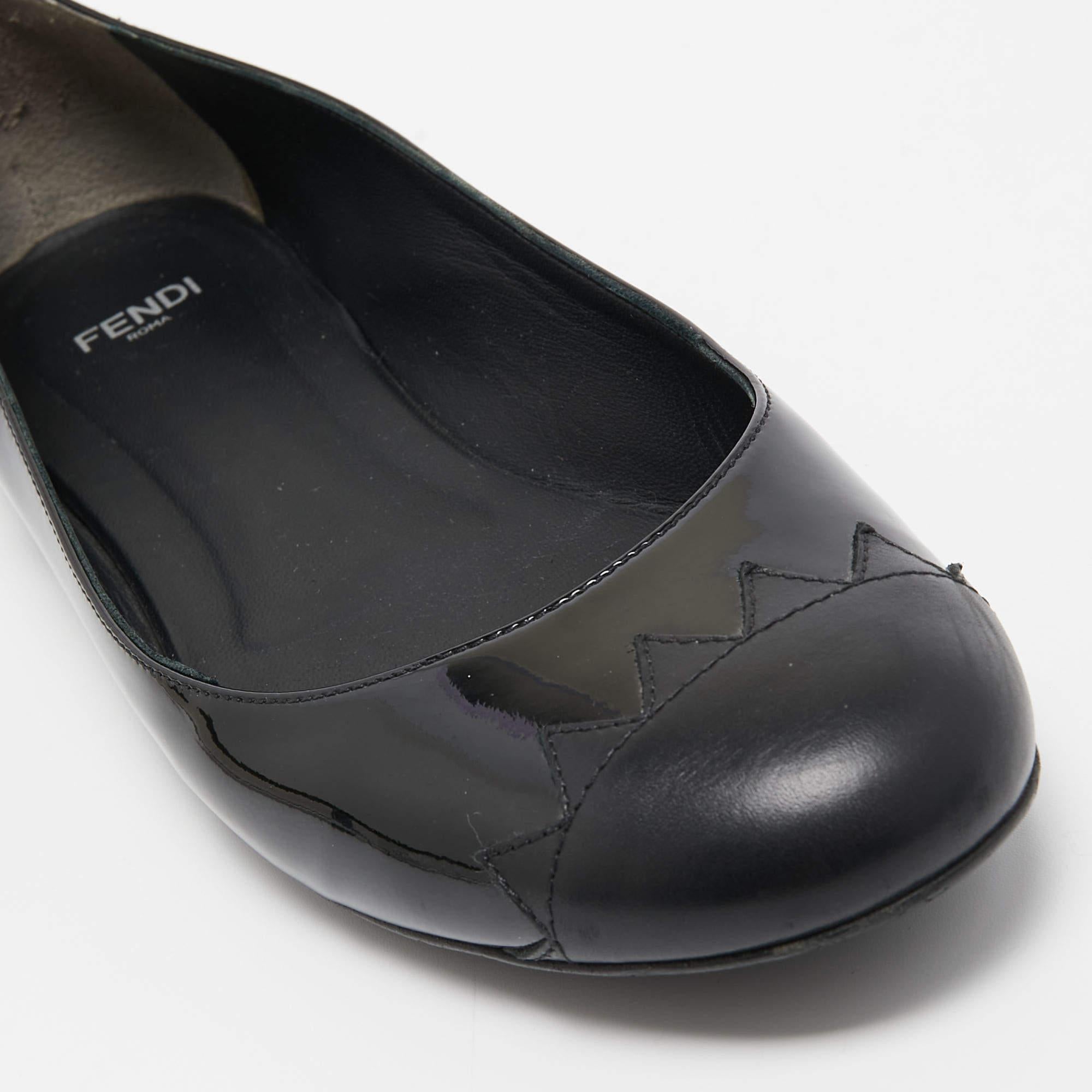 Fendi Black Patent Leather Cap Toe Ballet Flats Size 37.5 For Sale 3