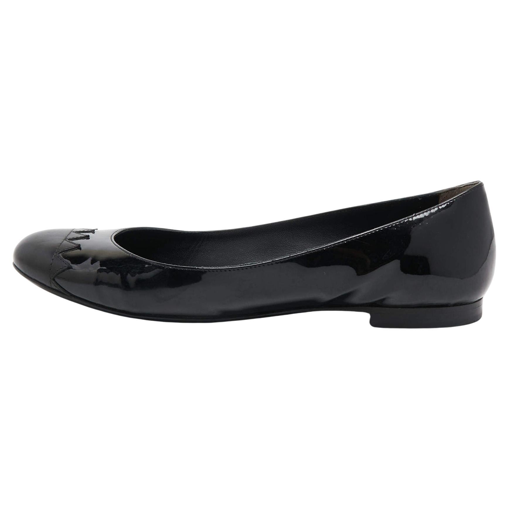 Fendi Black Patent Leather Cap Toe Ballet Flats Size 37.5 For Sale