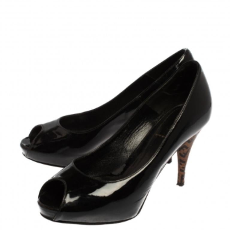 Fendi Black Patent Leather Peep Toe Platform  Pumps Size 37.5 For Sale 3