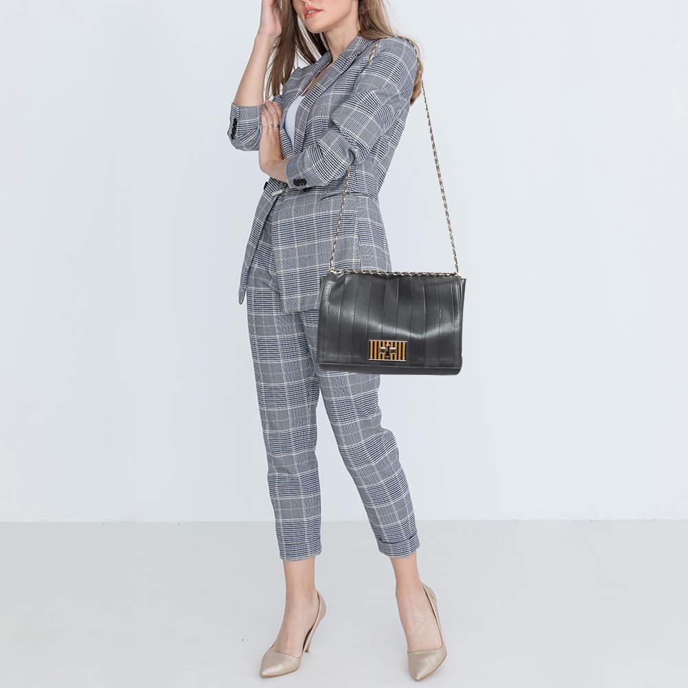 Fendi Black Pequin Stripe Embossed Leather Large Claudia Shoulder Bag In Good Condition In Dubai, Al Qouz 2