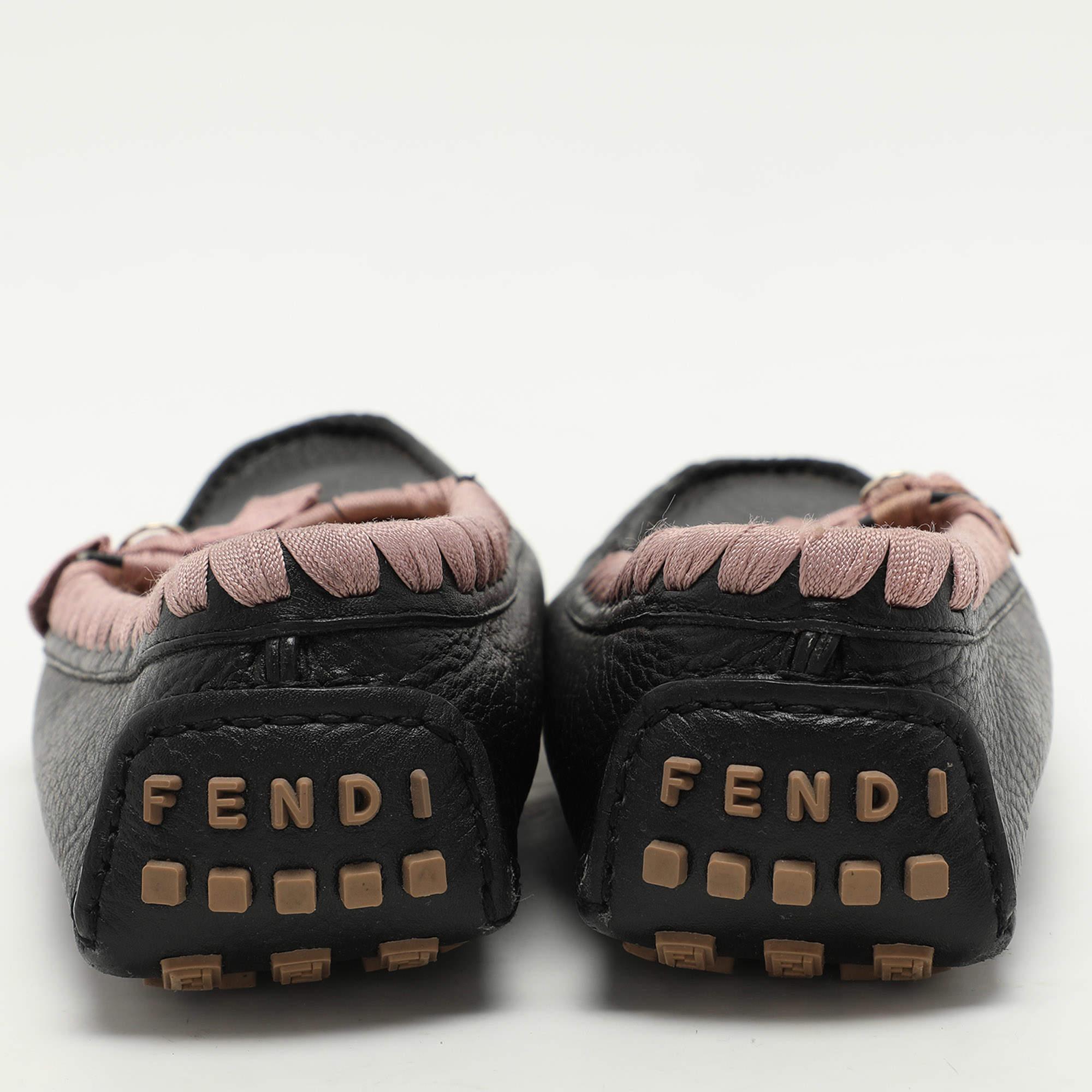 Donna Fendi Mocassini con fiocco in pelle e tessuto nero/rosa taglia 40 in vendita