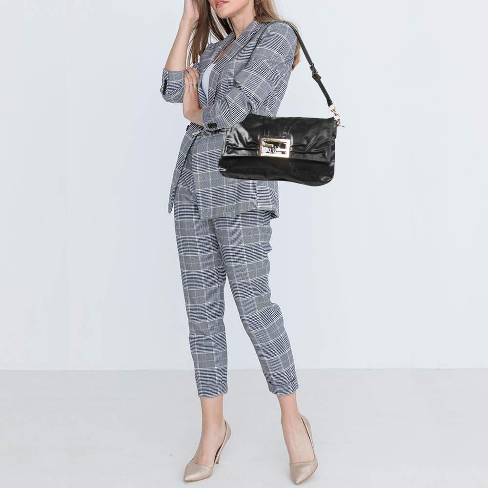 Fendi Black Pleated Coated Nylon Mia Flap Shoulder Bag In Fair Condition In Dubai, Al Qouz 2