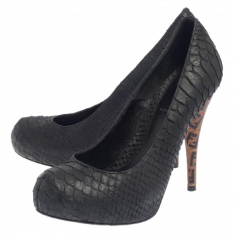 Fendi Black Python Embossed Leather Zucca Print Heel Pumps Size 37 For Sale 3