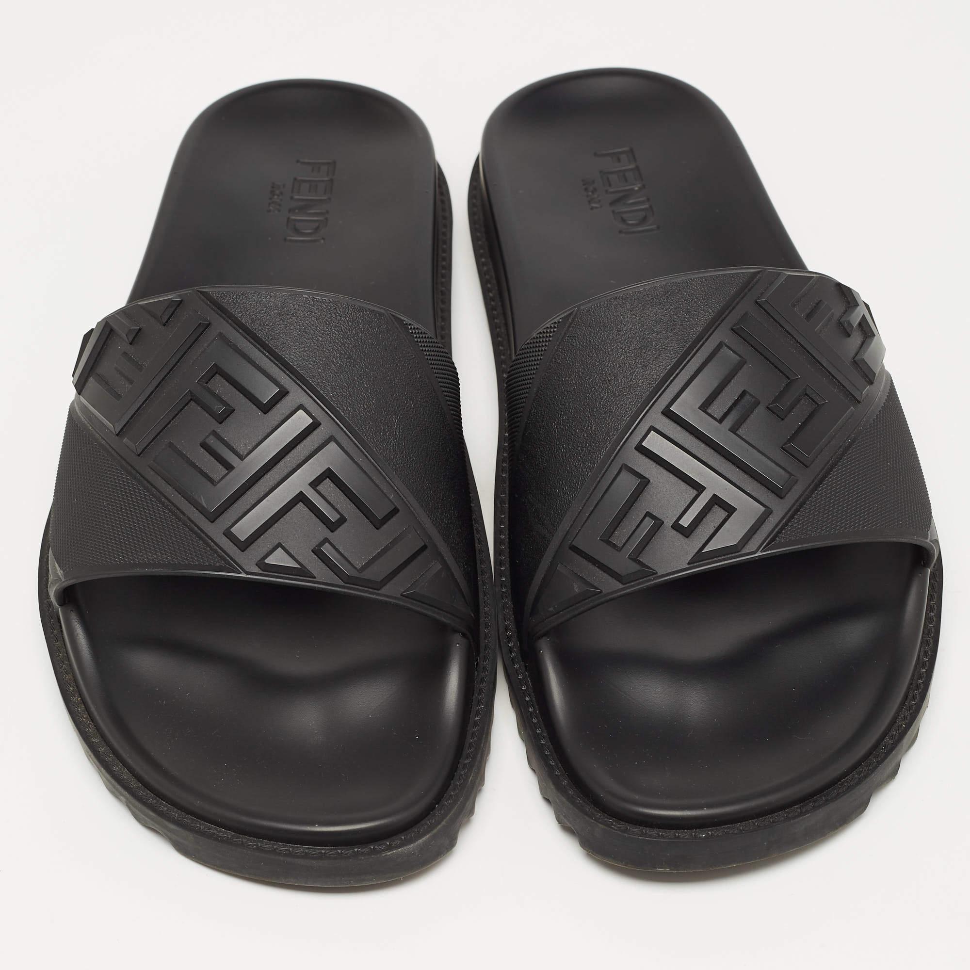 Enhance your casual looks with a touch of high style with these designer slides. Rendered in quality material with a lovely hue adorning its expanse, this pair is a must-have!

Includes: Original Dustbag, Original Box