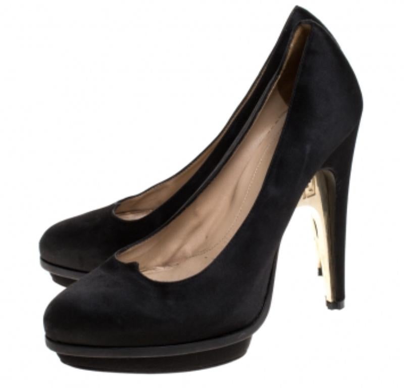Fendi - Escarpins à talons compensés en satin noir - Taille 40 en vente 2