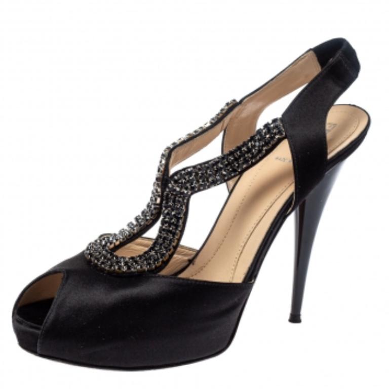 Noir Fendi - Sandales à plateforme en satin noir avec ornements en cristal - Taille 39 en vente