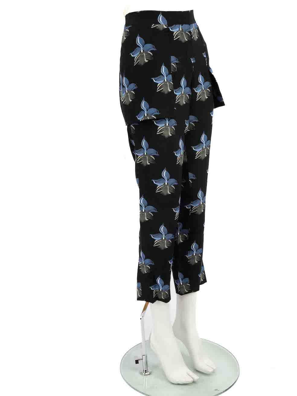 CONDITION is Very good. Hardly any visible wear to trousers is evident on this used Fendi designer resale item.
 
 Details
 Black
 Silk
 Trousers
 Blue floral print
 Tapered fit
 High rise
 Cropped
 Back drape panel detail
 Fly zip, hook and button
