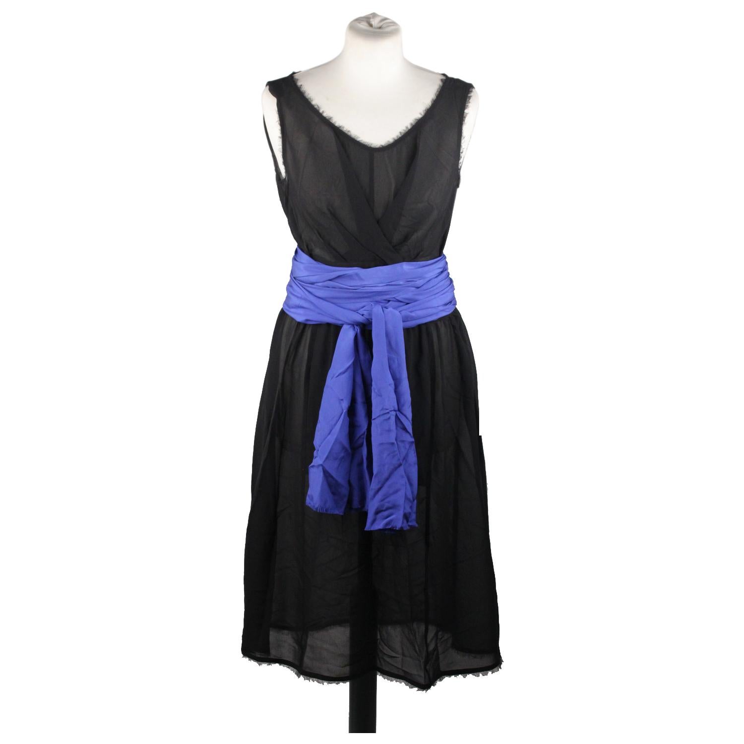 black dress with blue belt