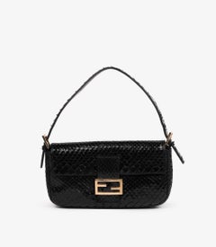 Bolso vintage Fendi de piel de serpiente negra