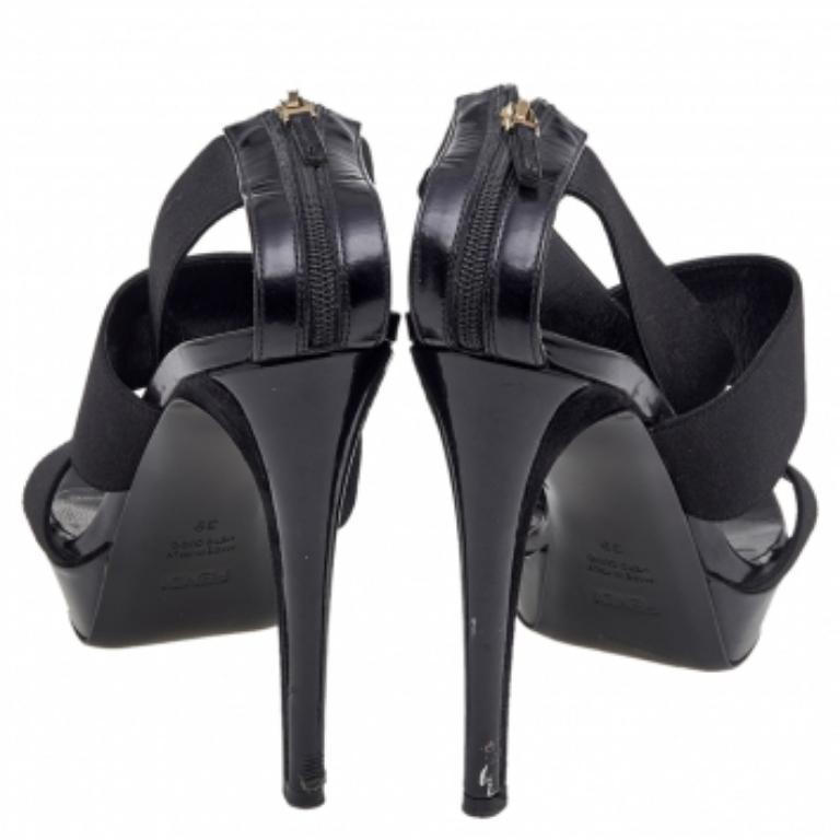 Fendi - Sandales à brides en cuir et élastique noir - Taille 39 en vente 3