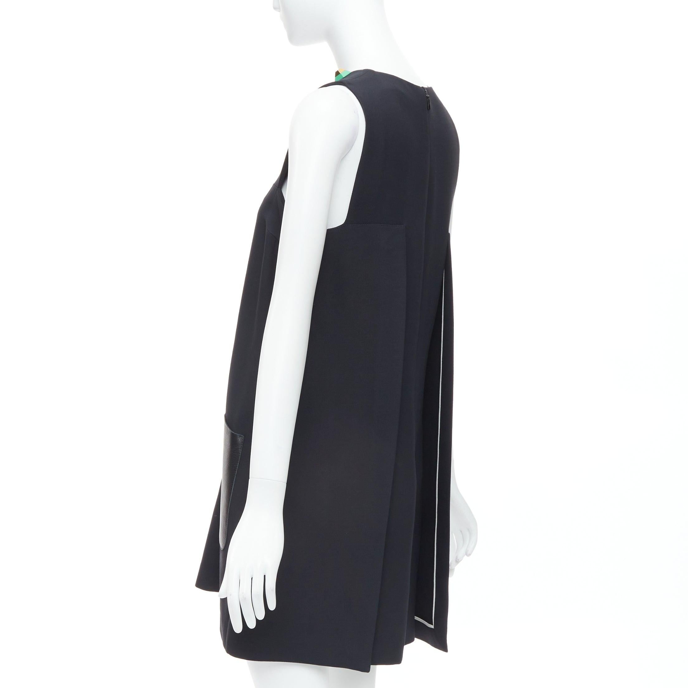 FENDI vestido negro con tachuelas, escote de pedrería y bolsillos de parche de cuero IT42 M en venta 1