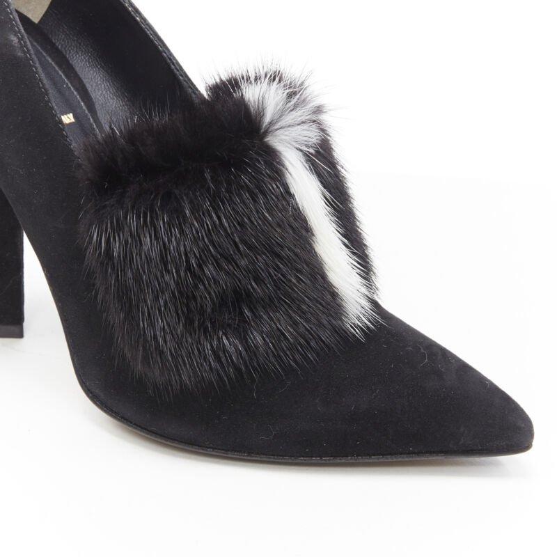 FENDI escarpins à talons épais en daim noir et blanc avec bouts avant en fourrure de vison EU37,5 en vente 2