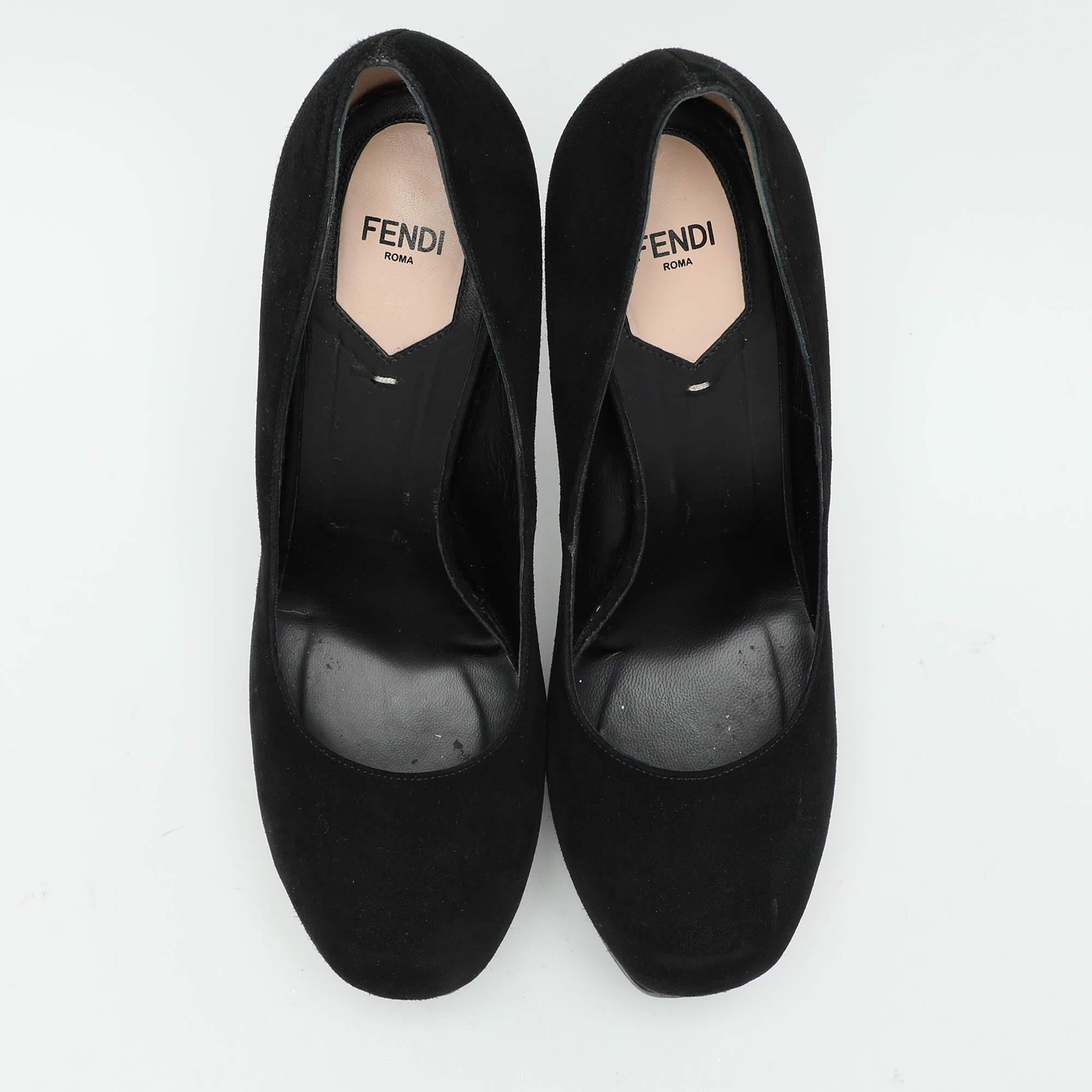 Fendi Black Suede Fendista Platform Pumps Size 39 In Good Condition For Sale In Dubai, Al Qouz 2