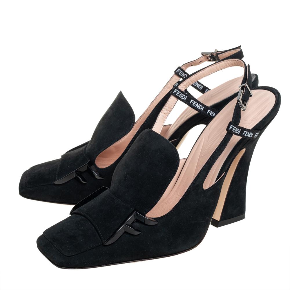 Fendi Black Suede FFreedom Sandals Size 37 In Excellent Condition In Dubai, Al Qouz 2
