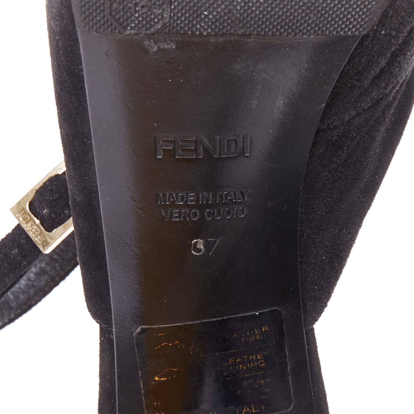 Escarpins peep toe en daim noir à boucle dorée FENDI EU37 en vente 5