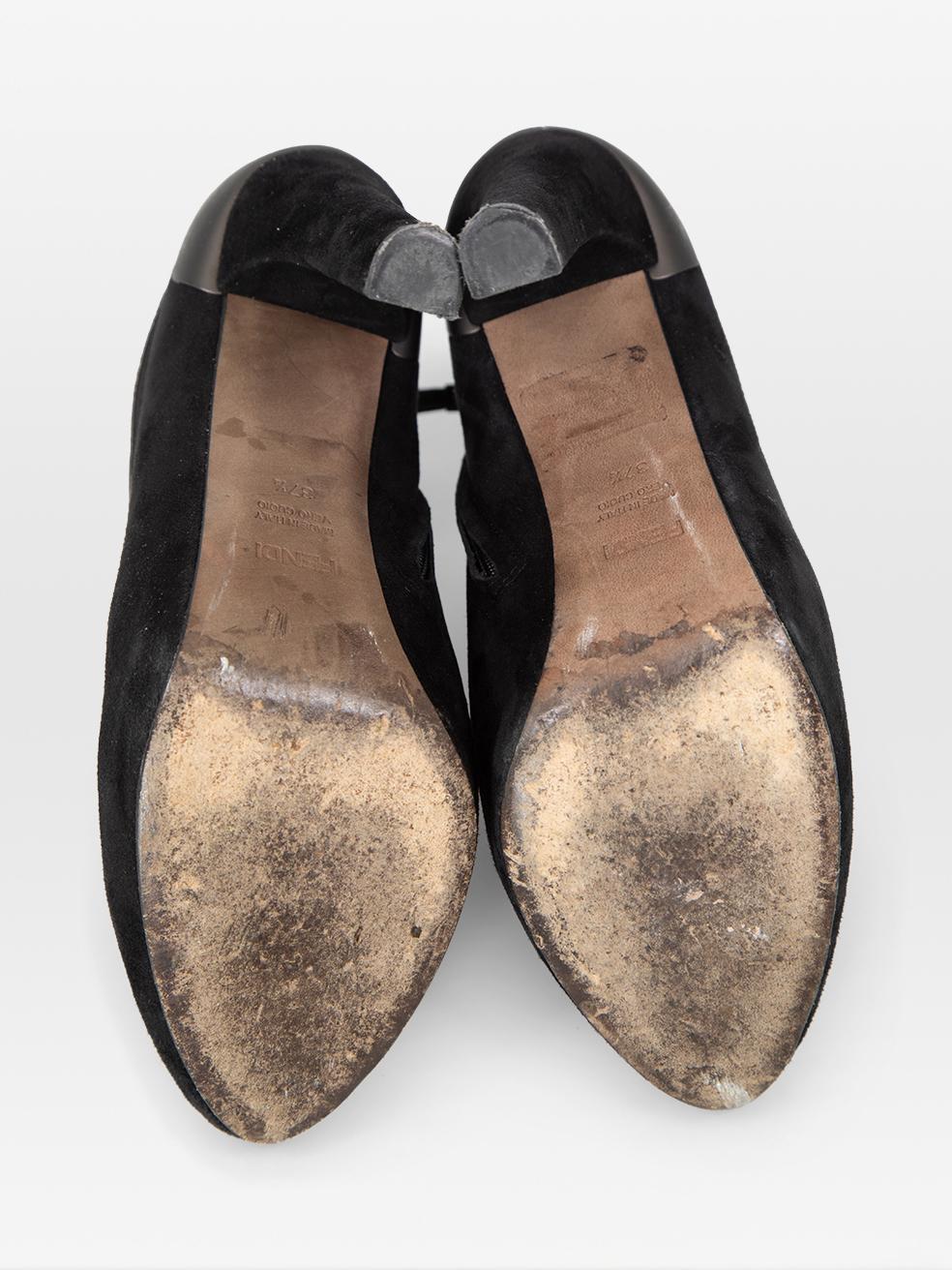 Fendi Bottes en daim noir et bordures métalliques Taille IT 37.5 Excellent état - En vente à London, GB