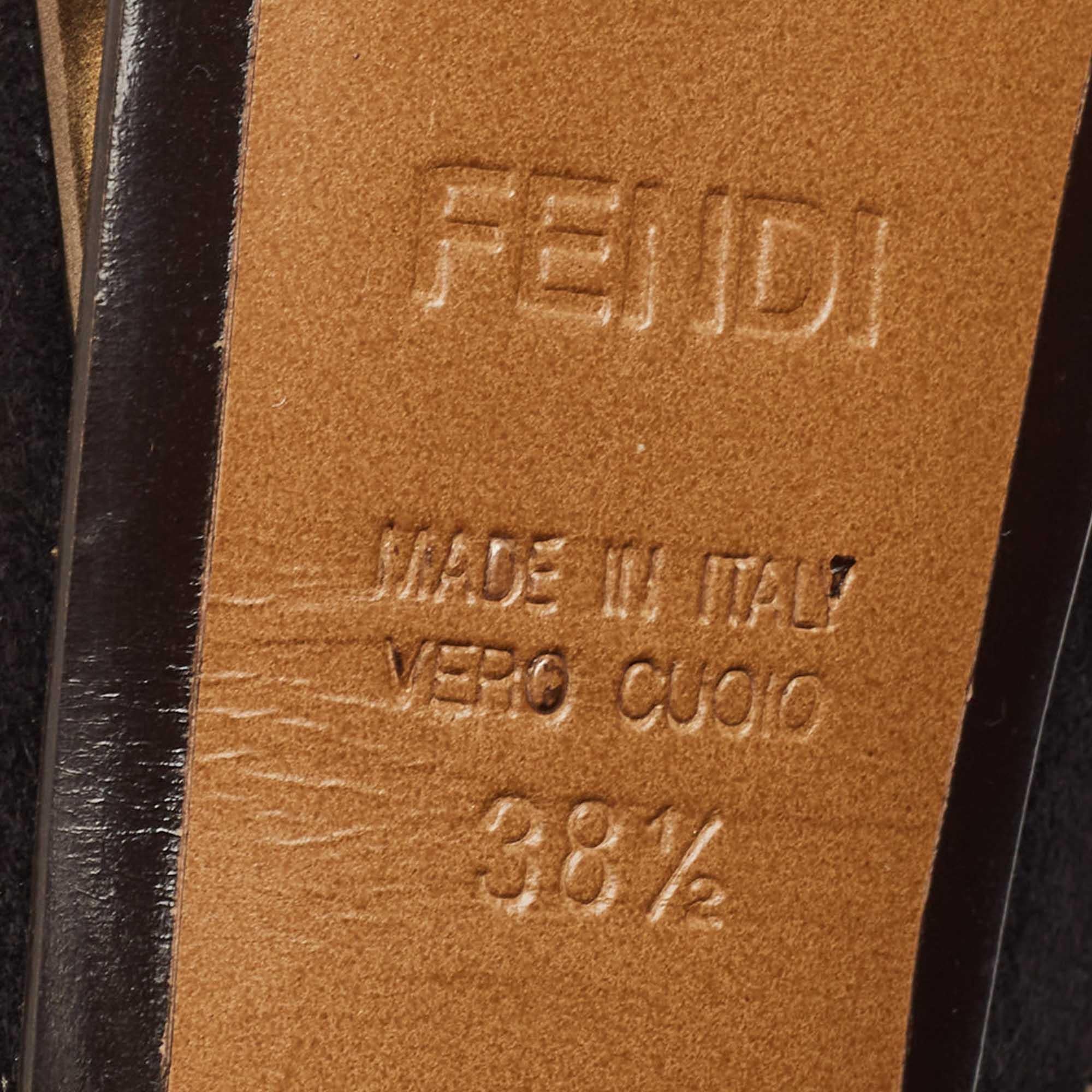 Fendi Pumps Peep Toe in camoscio nero misura 38,5 in vendita 3