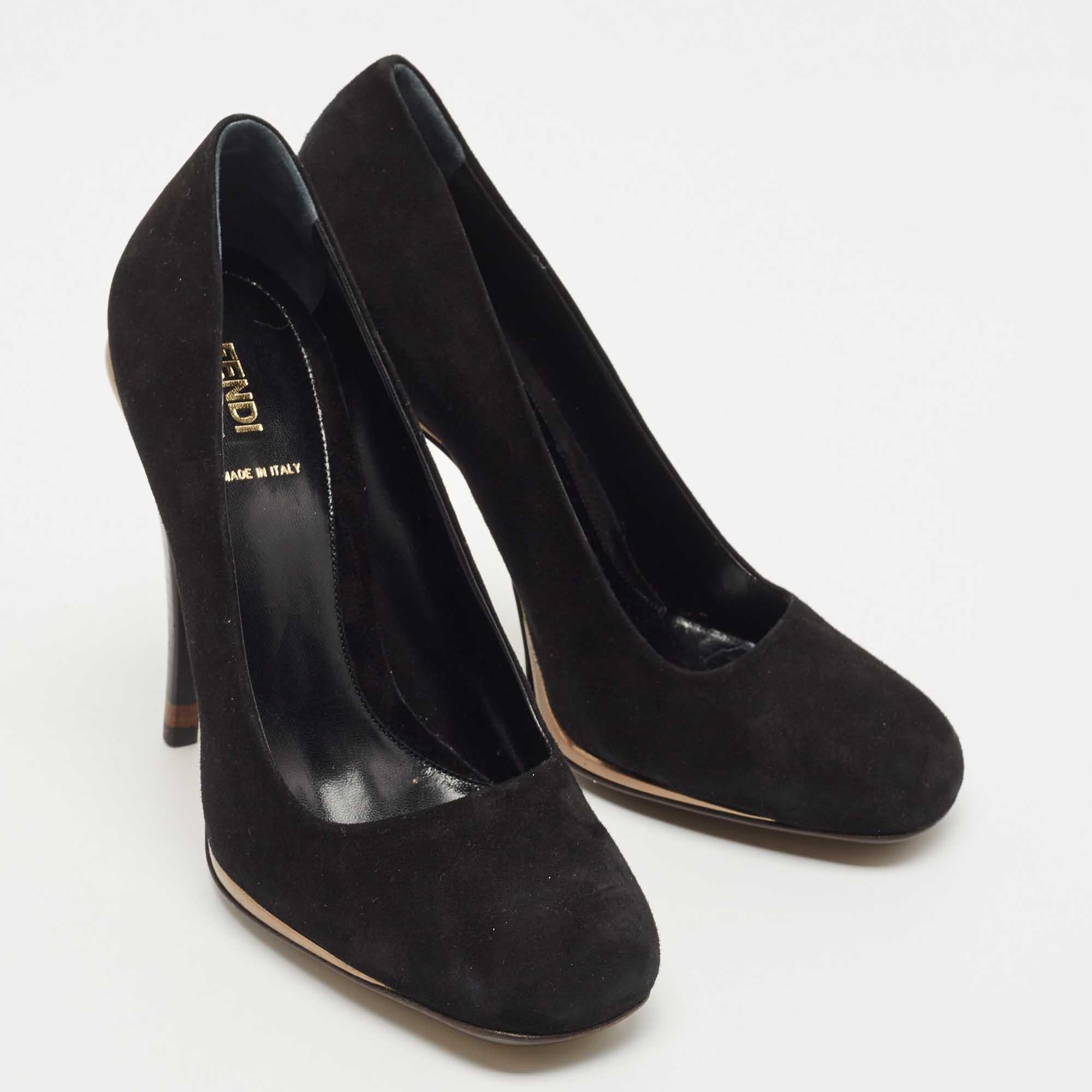 Women's Fendi Black Suede Round Toe Pumps Size 40 For Sale