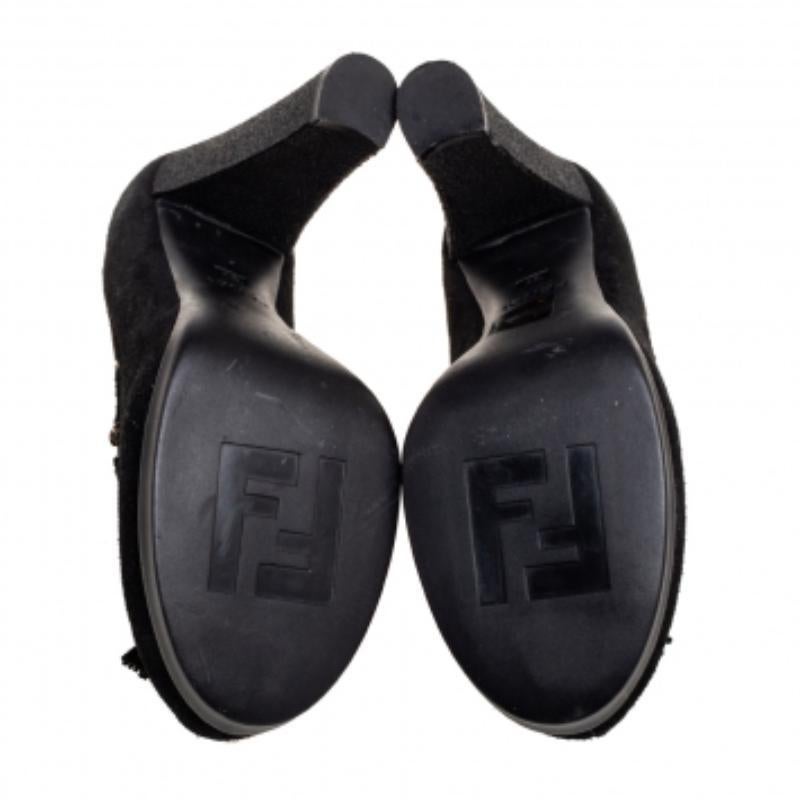 Women's Fendi Black Suede Tassel Detail Loafer Pumps Size 37 For Sale