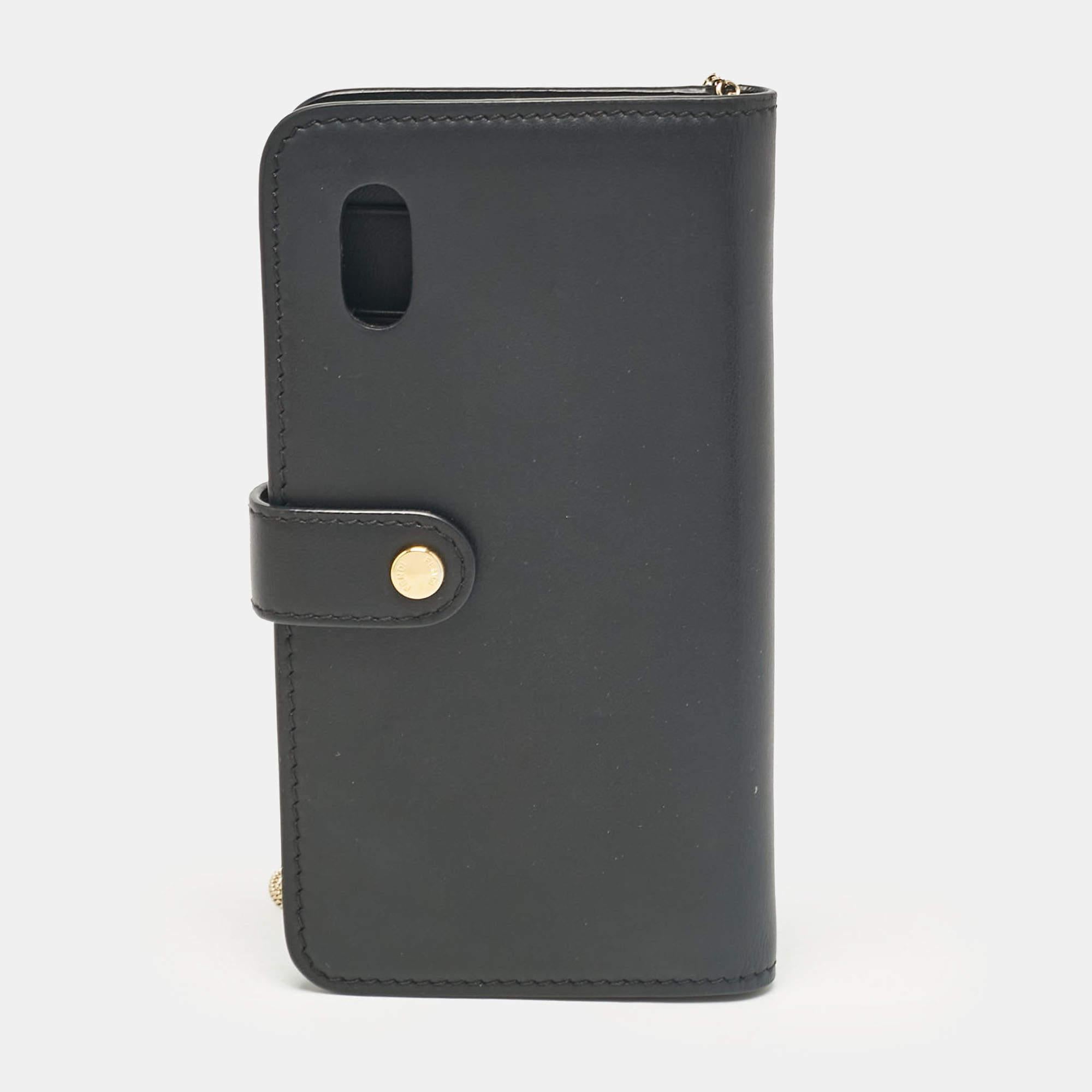 Fendi Black/Tobacco Leather Zucca Coated Canvas iPhone X Cover with Chain Strap In Good Condition For Sale In Dubai, Al Qouz 2