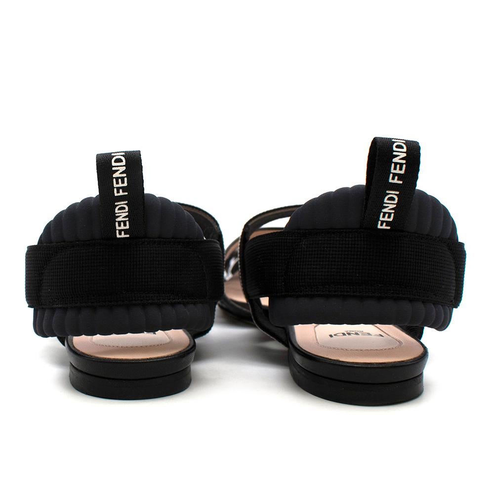 Fendi Schwarze & Transparente Colibri Pumps mit flachem Logo - Größe EU 36 im Zustand „Hervorragend“ in London, GB