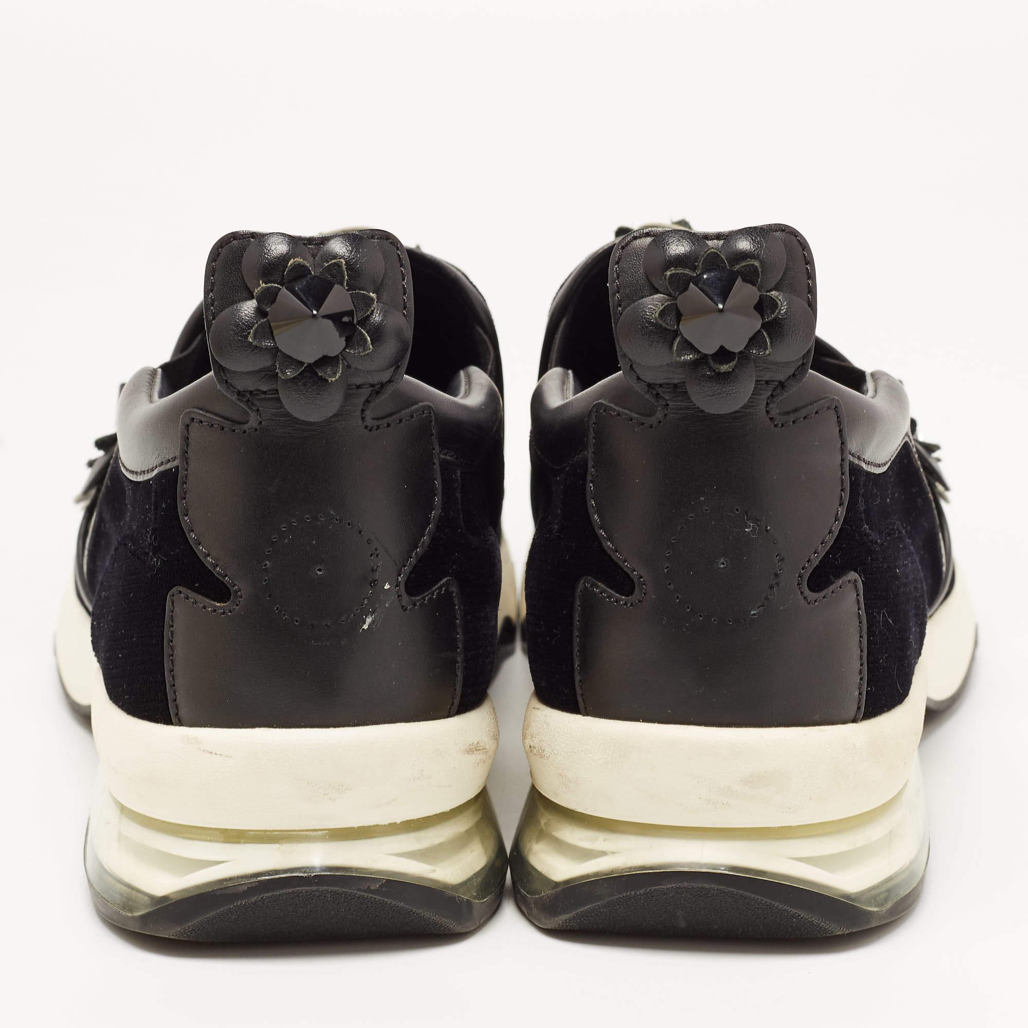 Fendi Black Velvet and Leather Flowerland Slip On Sneakers Size 39 For Sale 3